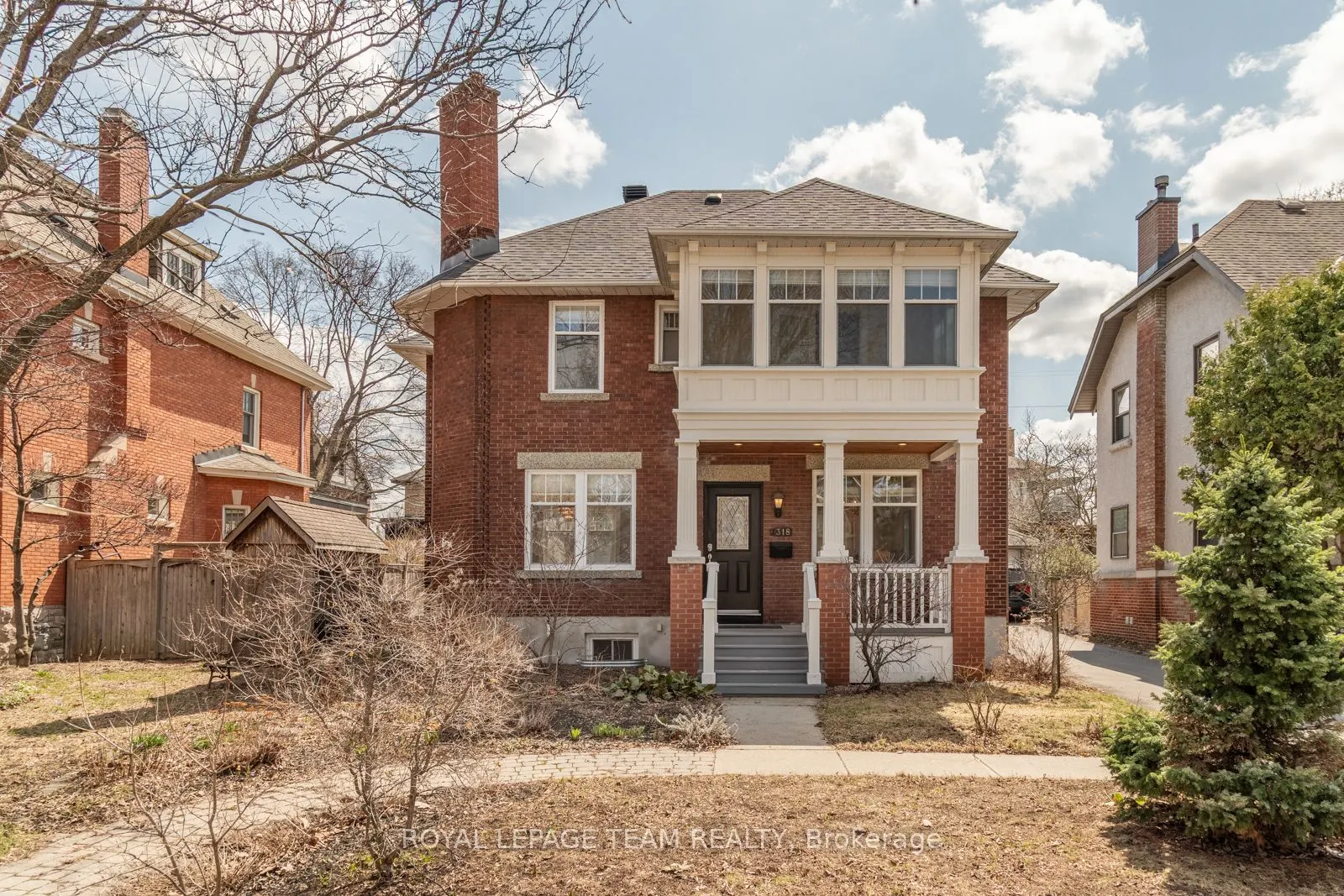 318 CLEMOW Avenue