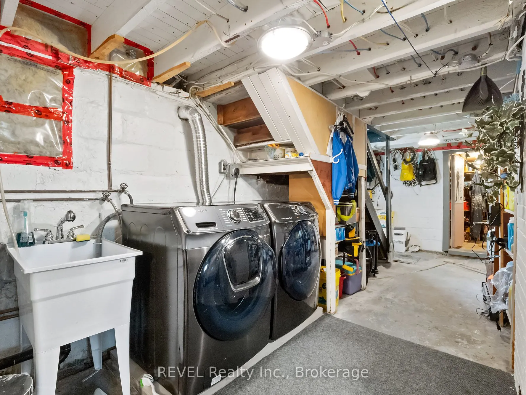 259 Dufferin Street