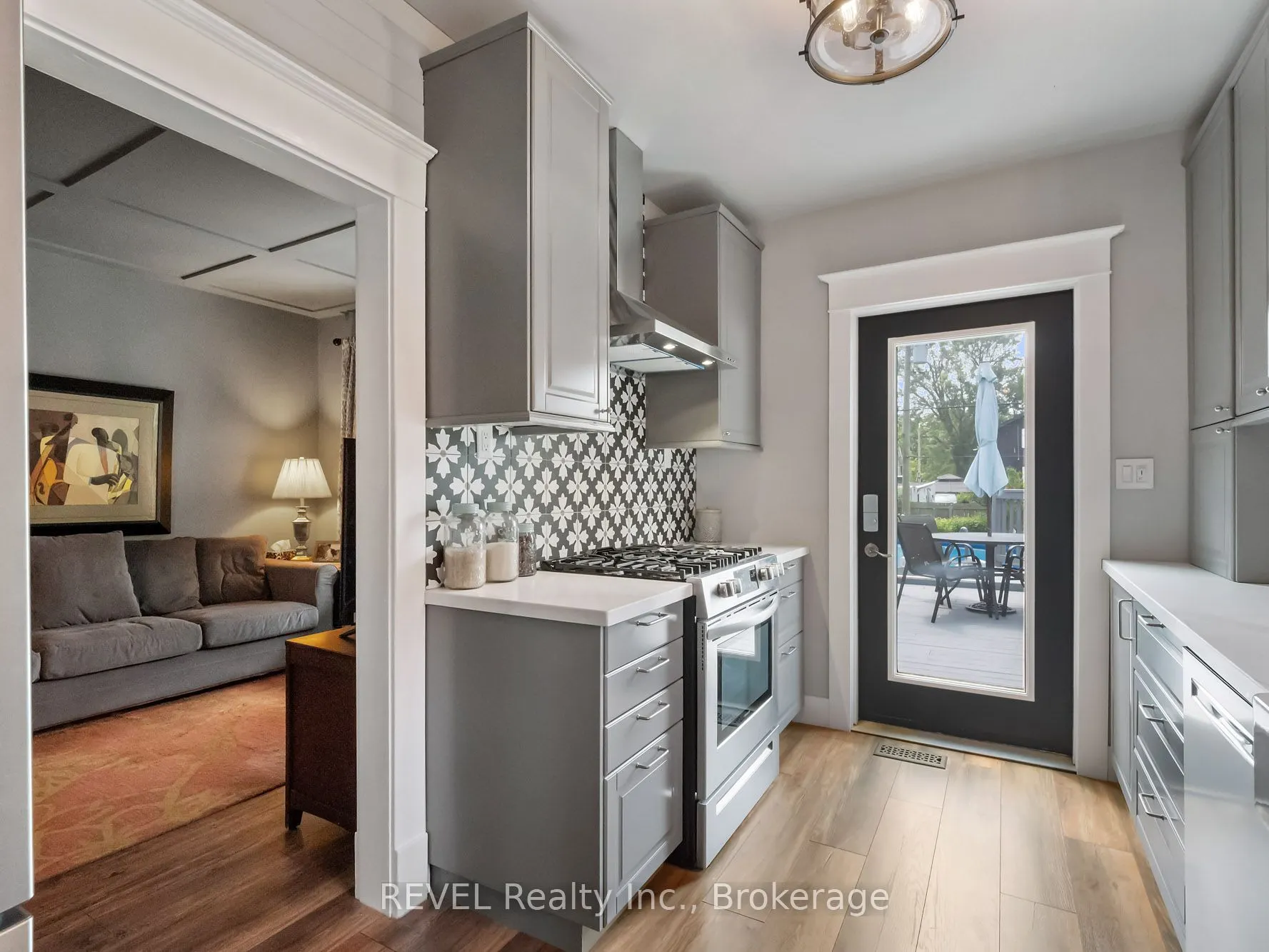 259 Dufferin Street