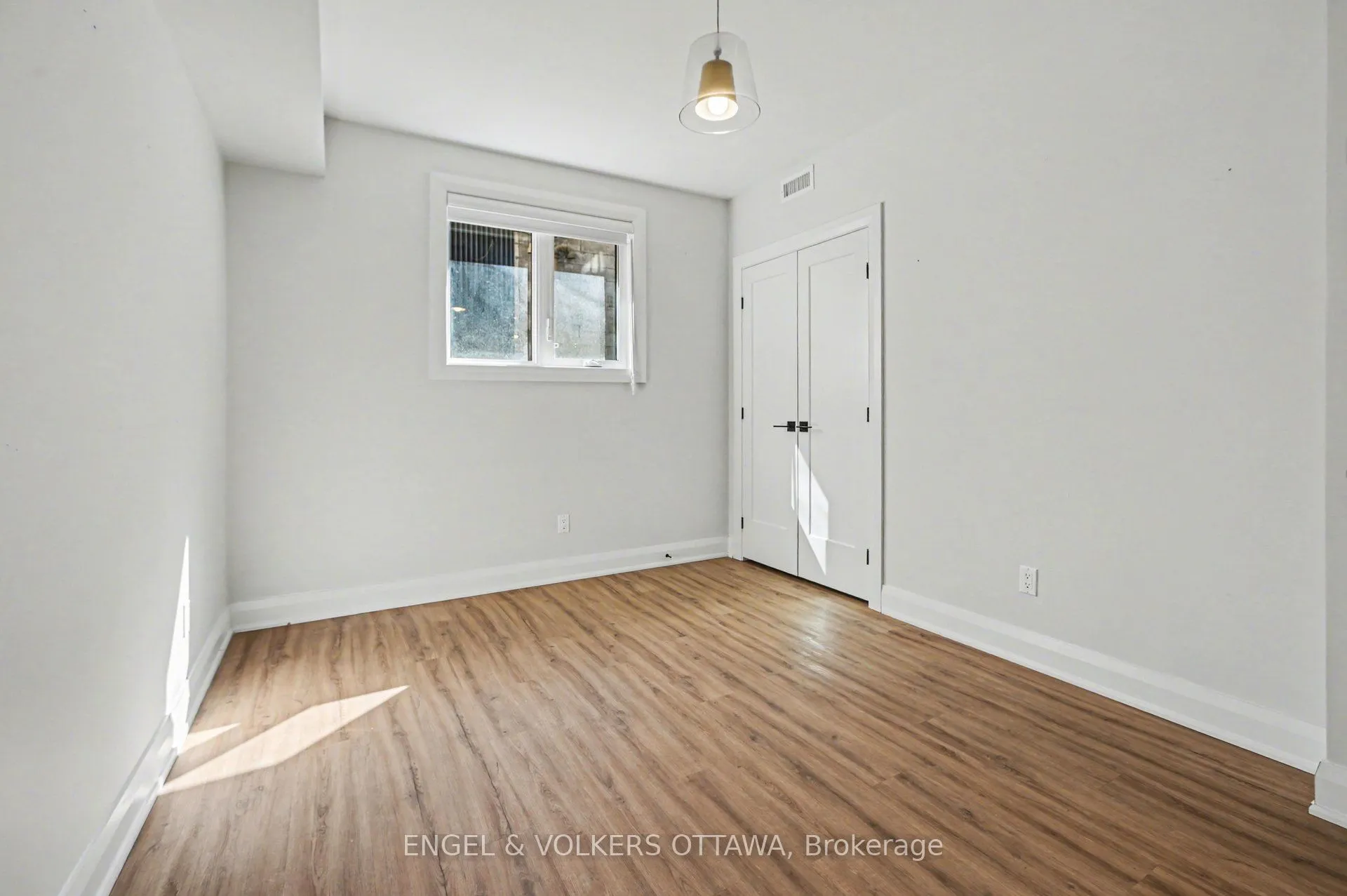 35 Monk Street #1