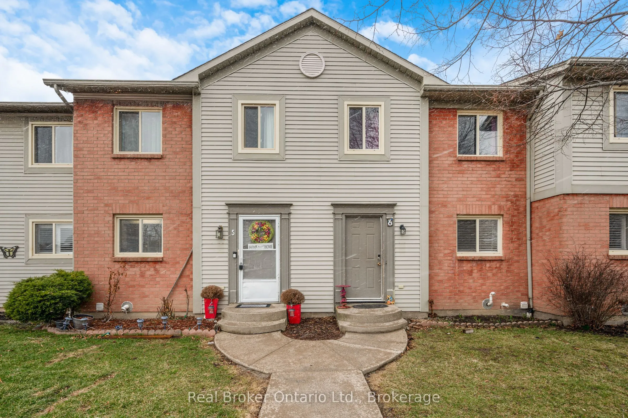 65 Dorchester Boulevard #5
