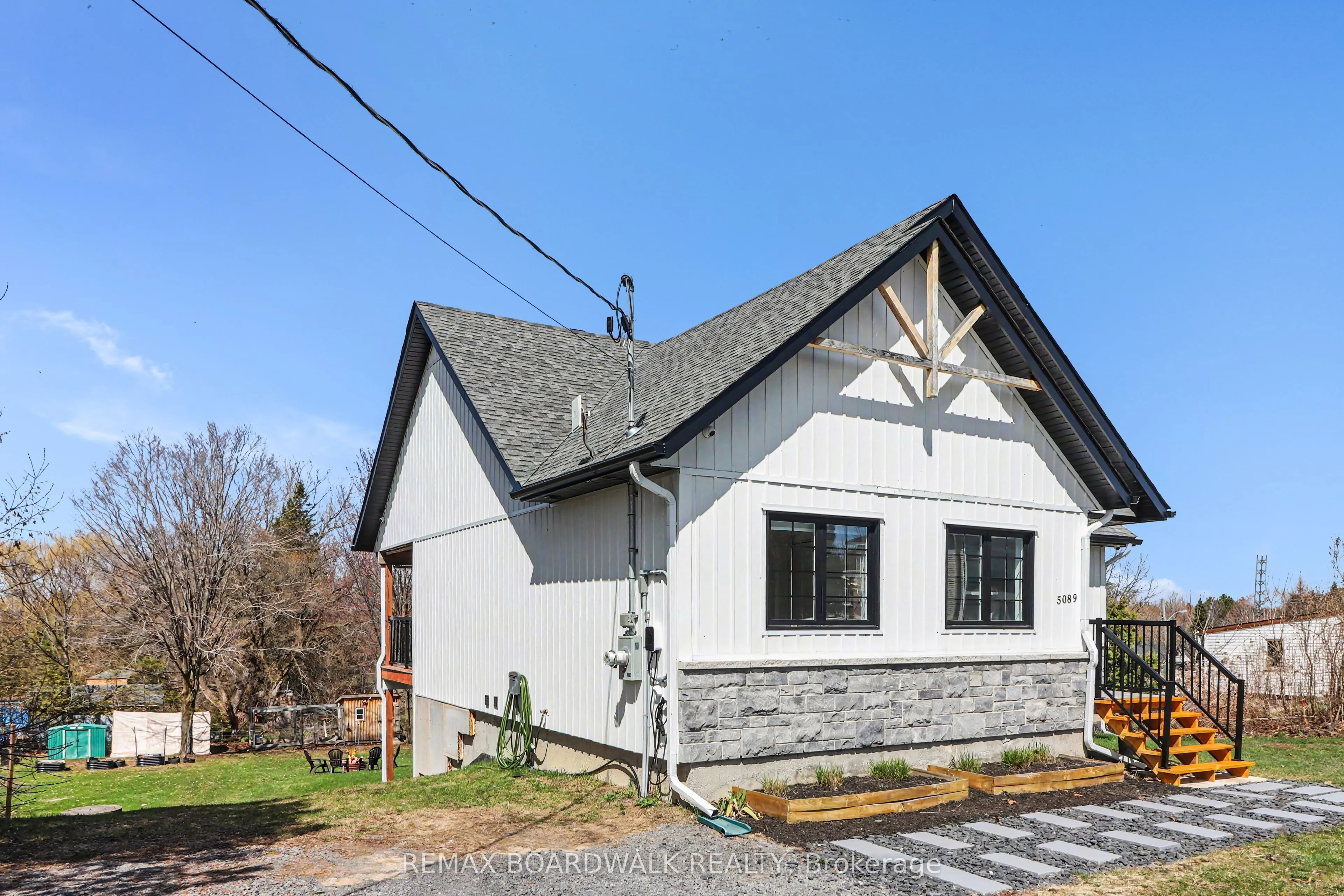 5089 County Rd 10 Road