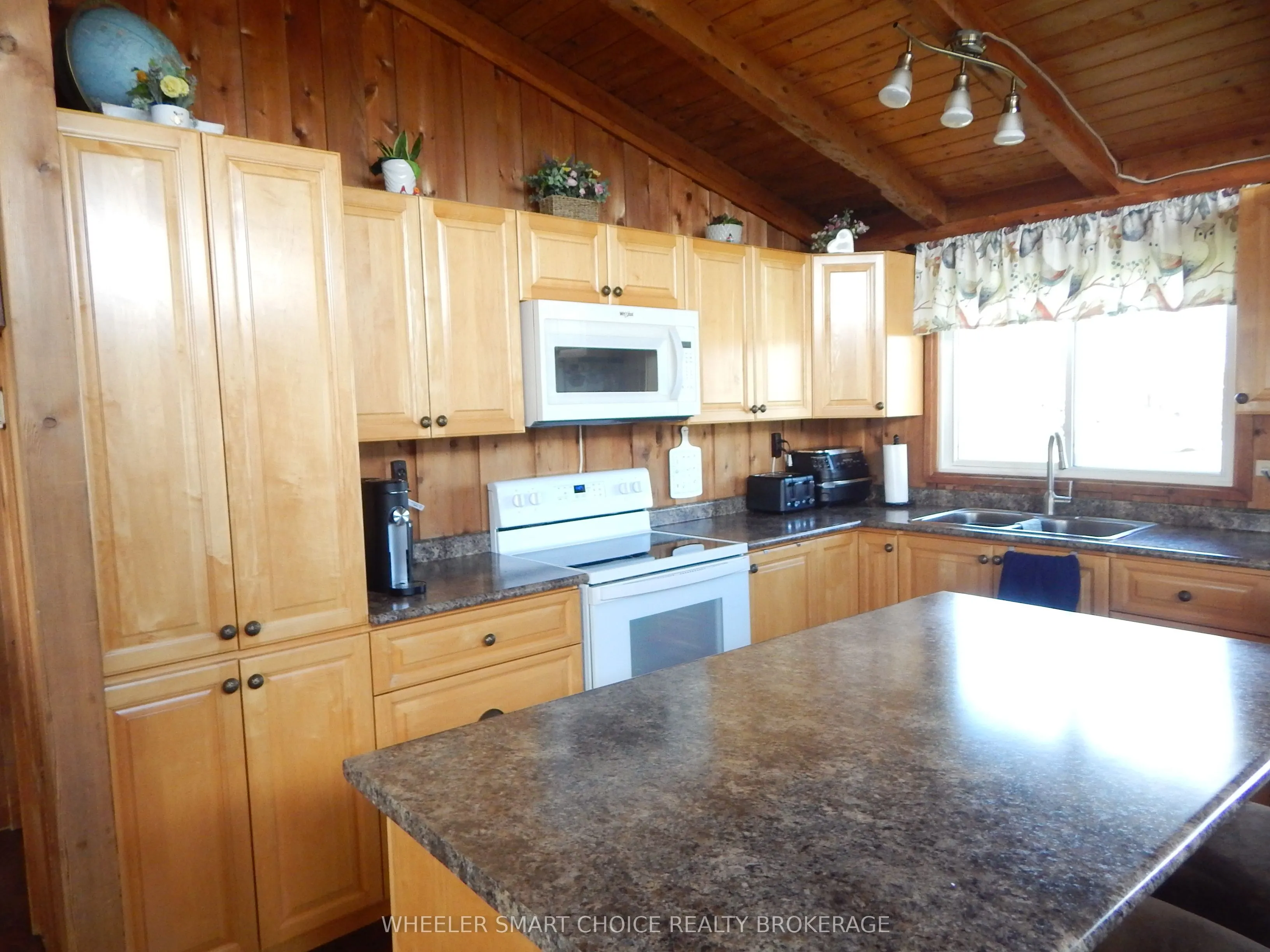 16935 Duff's Corners Road
