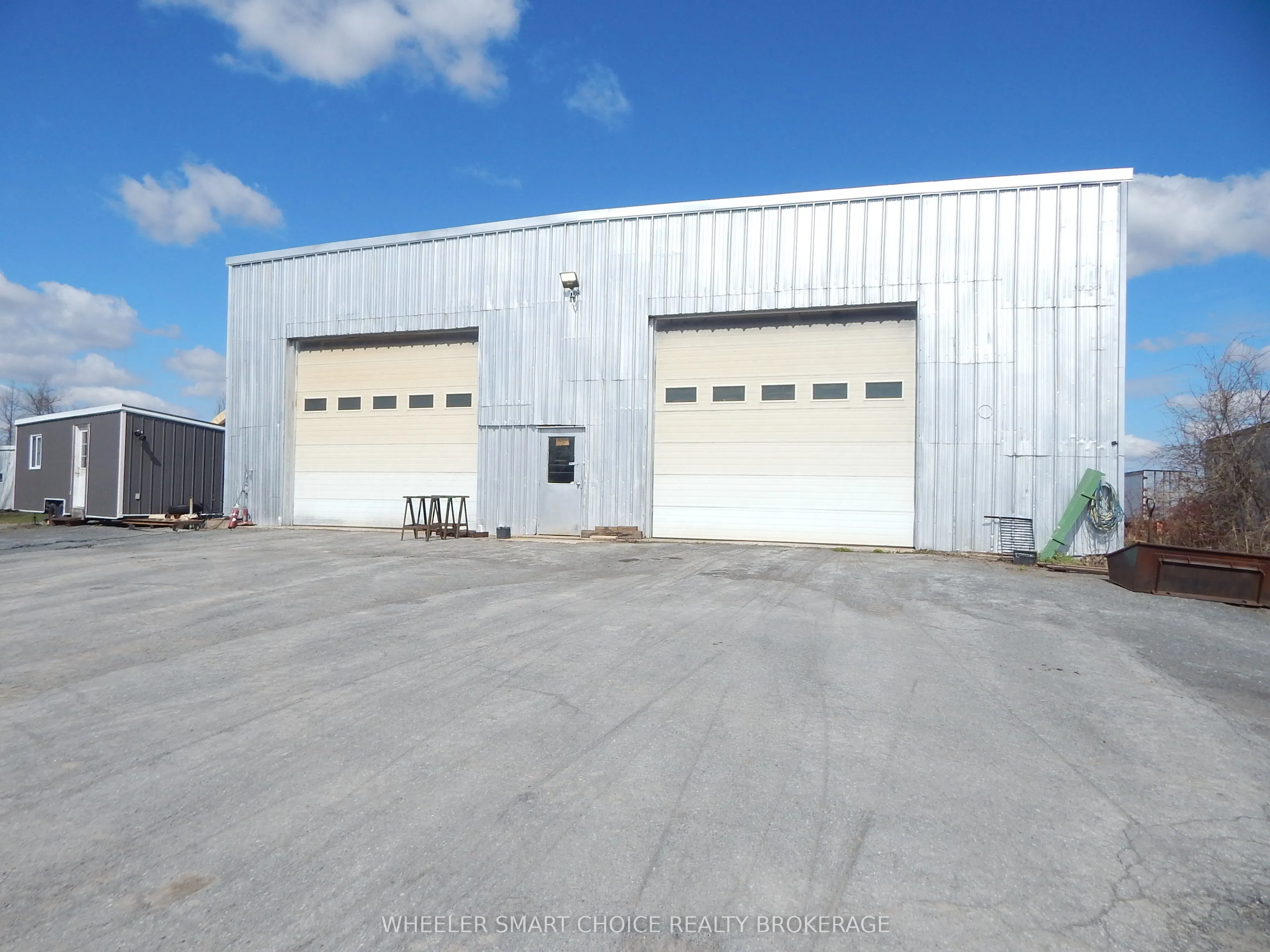 16935 Duff's Corners Road