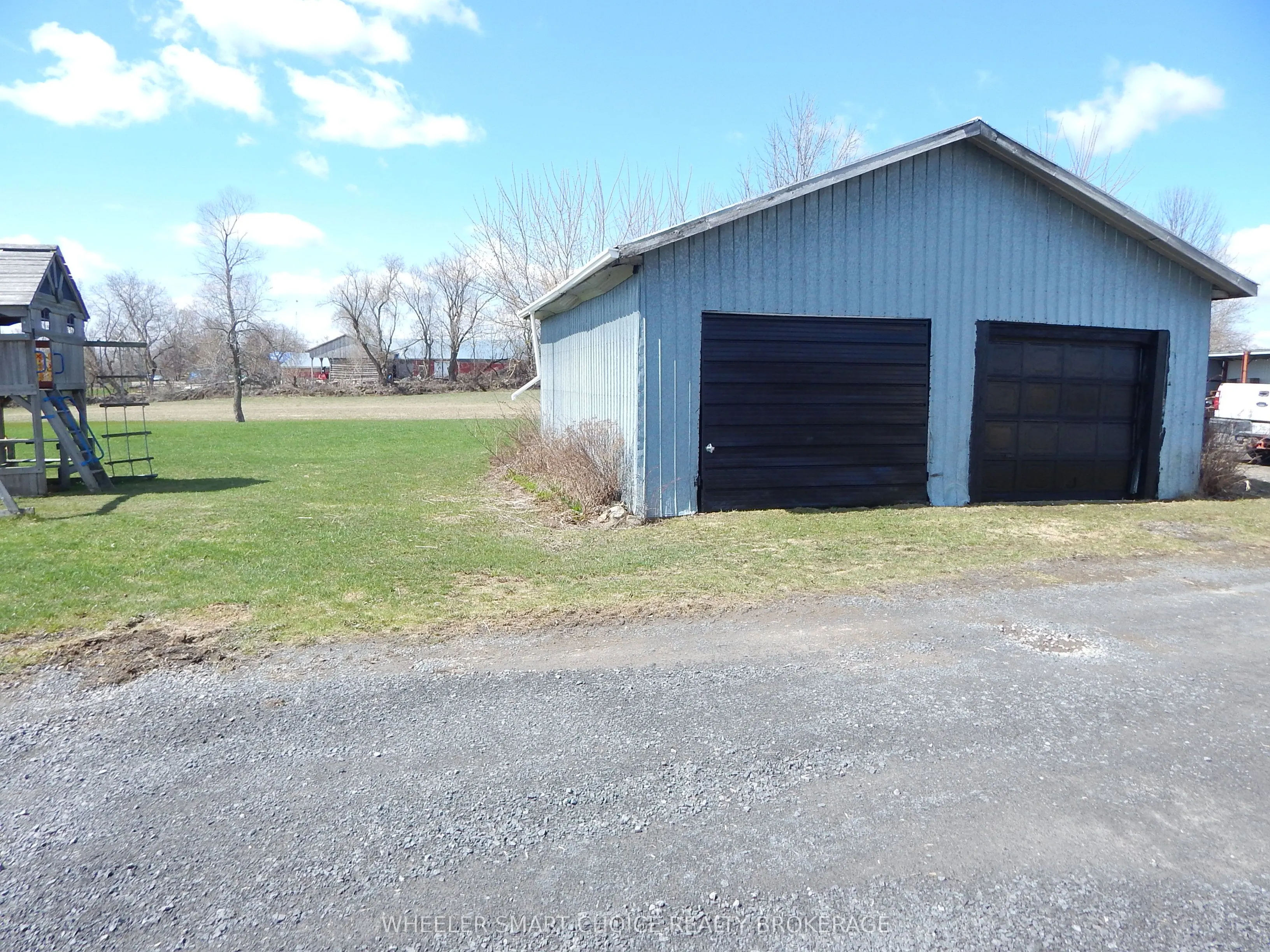 16935 Duff's Corners Road