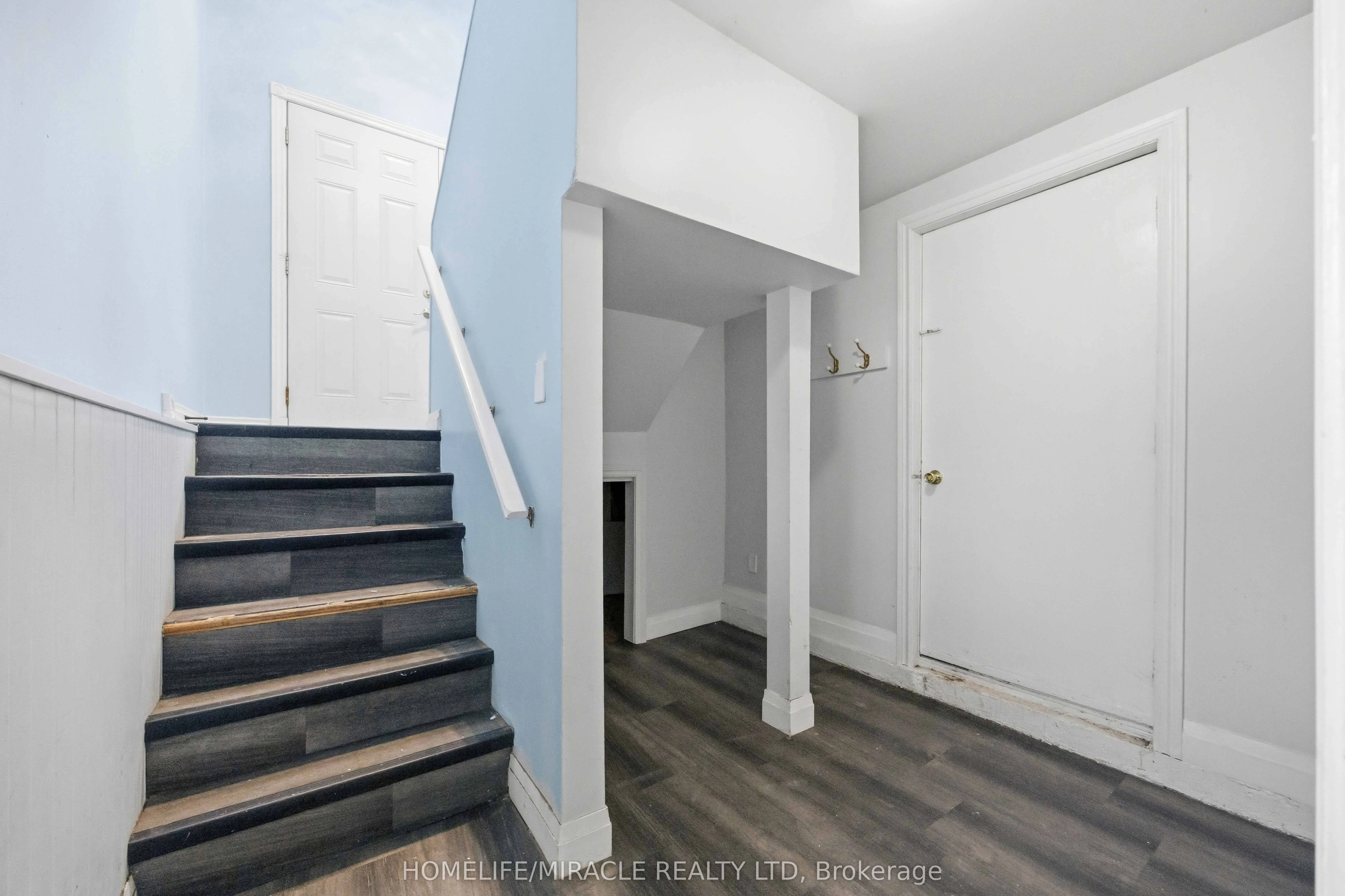 839 Mountain Ash Road