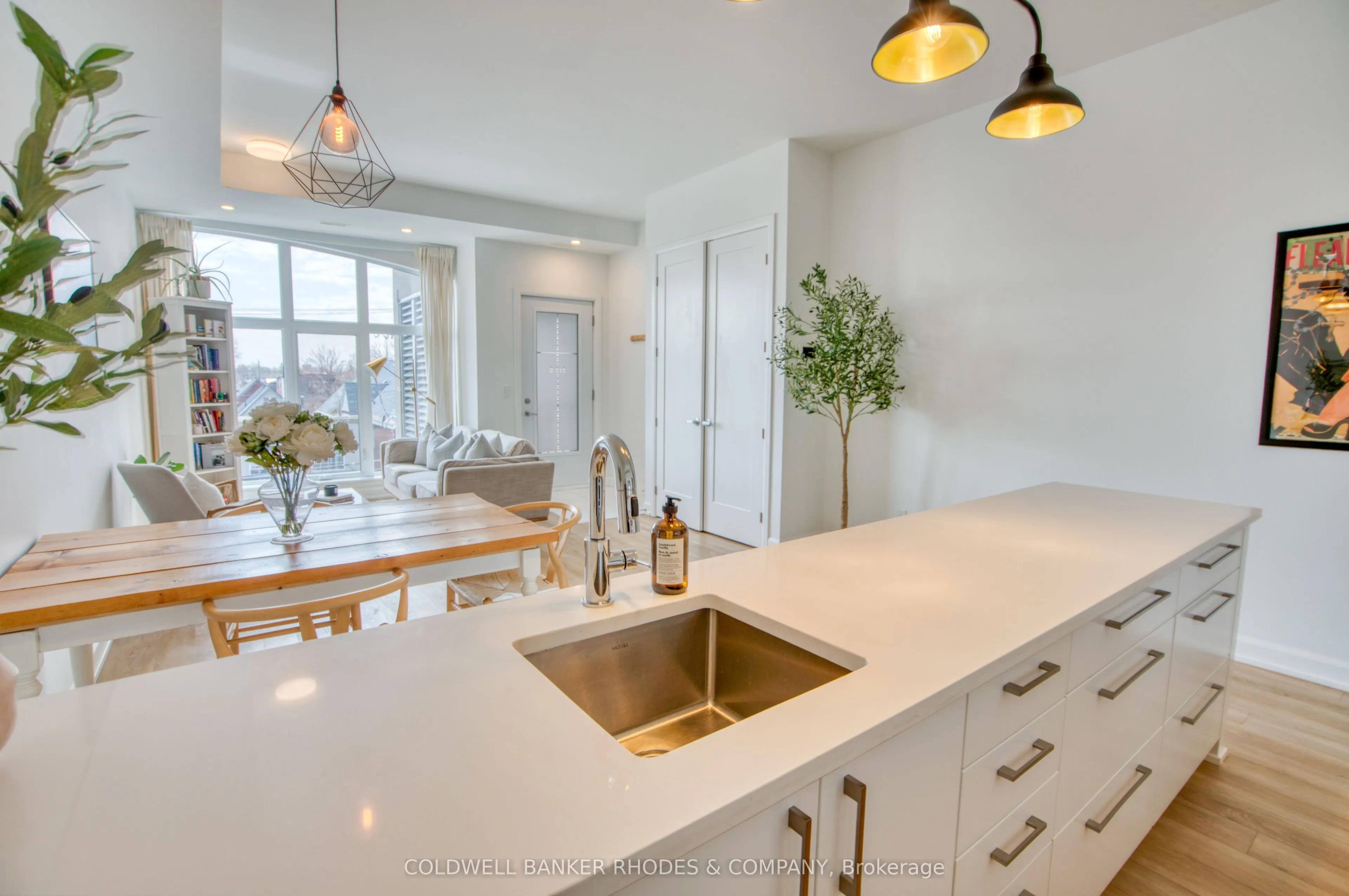 515 Gladstone Avenue #5