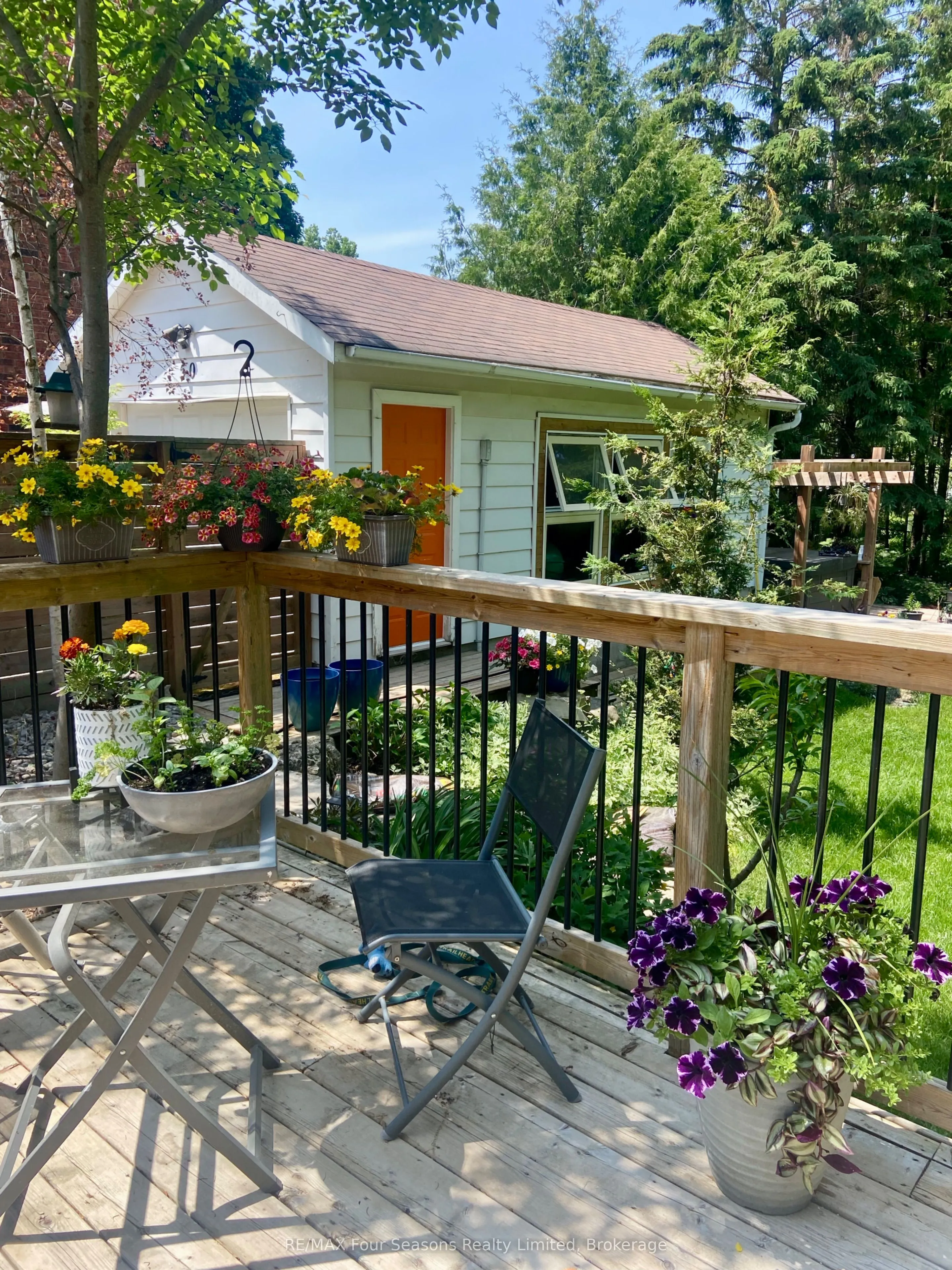 50 Amaranth Street W