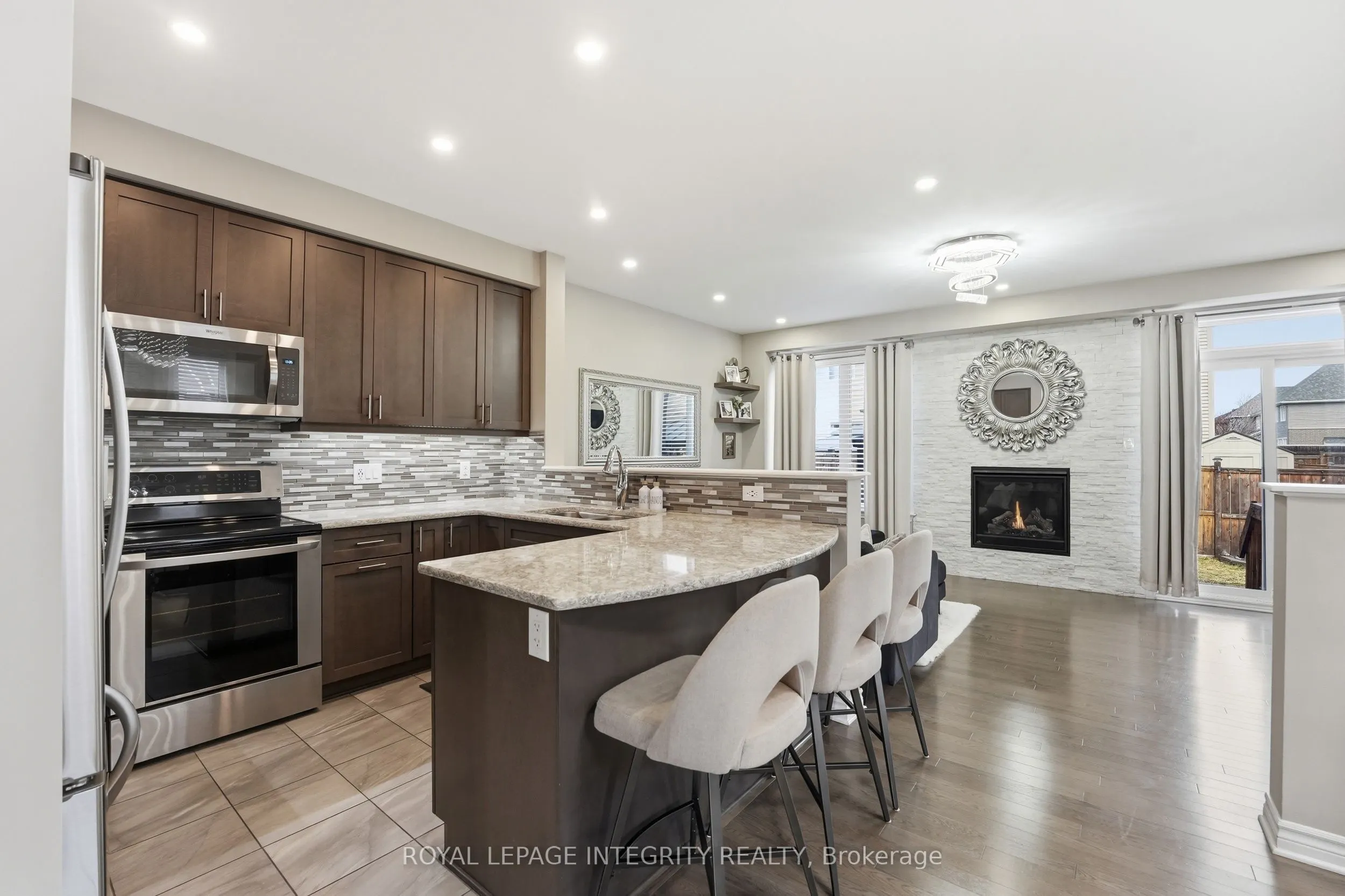 512 Vivera Place