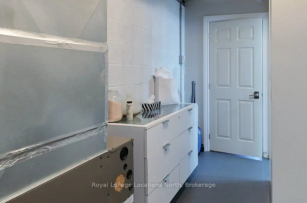 8 Sykes Street N
