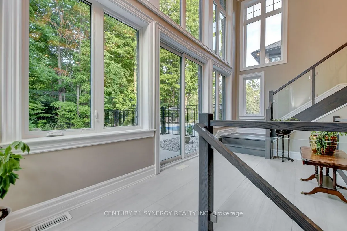 1443 DUCHESS Crescent
