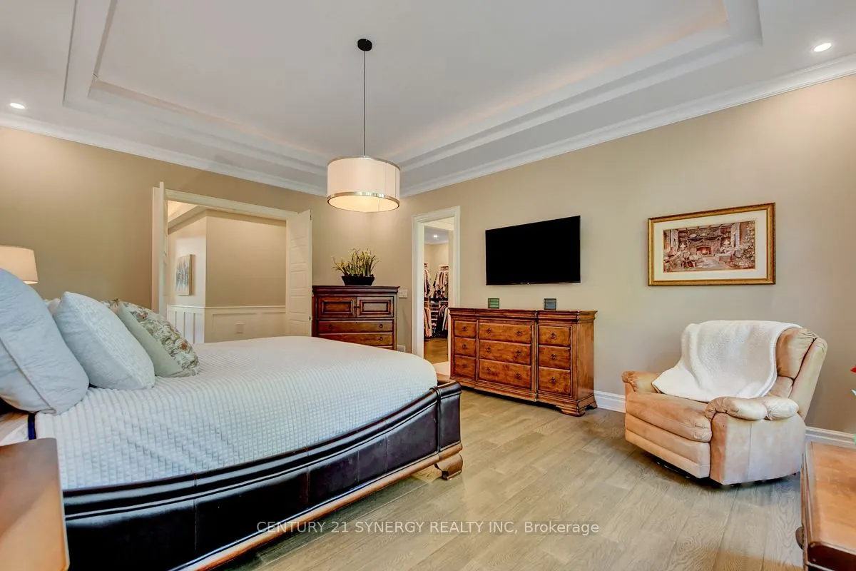 1443 DUCHESS Crescent