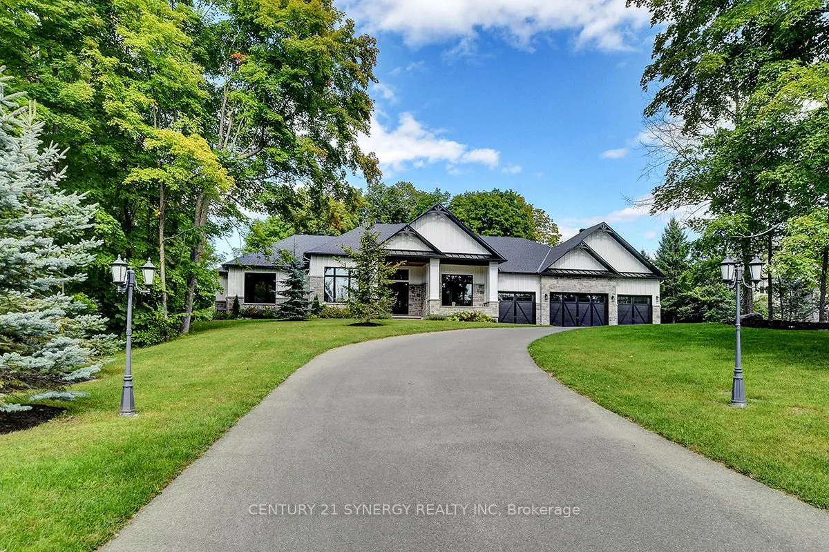 1443 DUCHESS Crescent