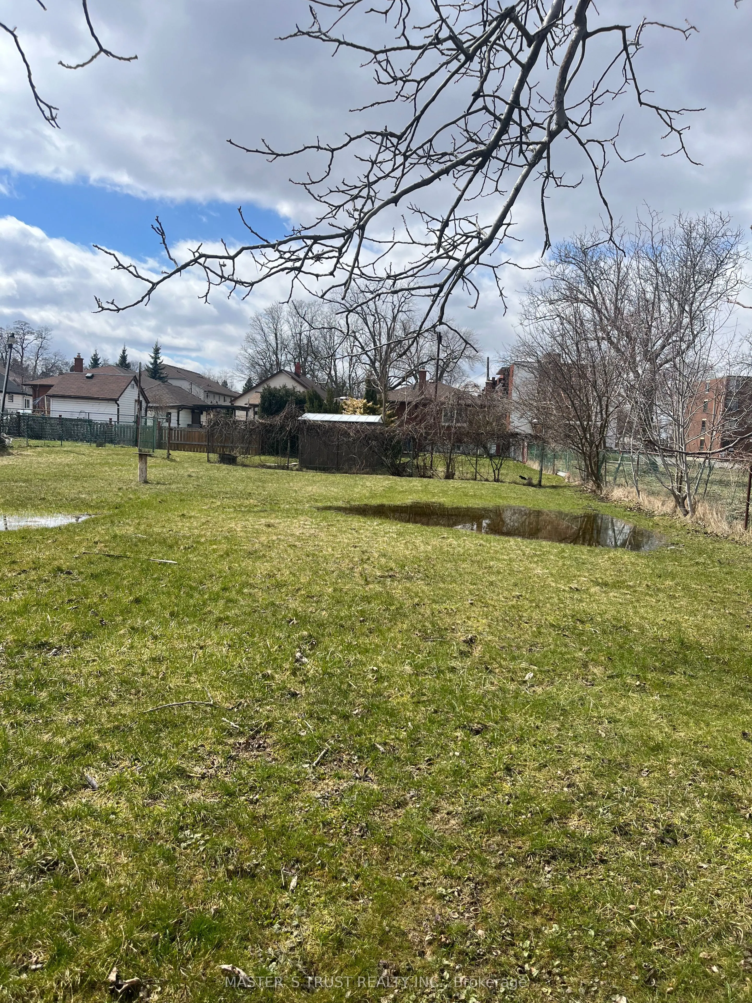 5568 Drummond Road
