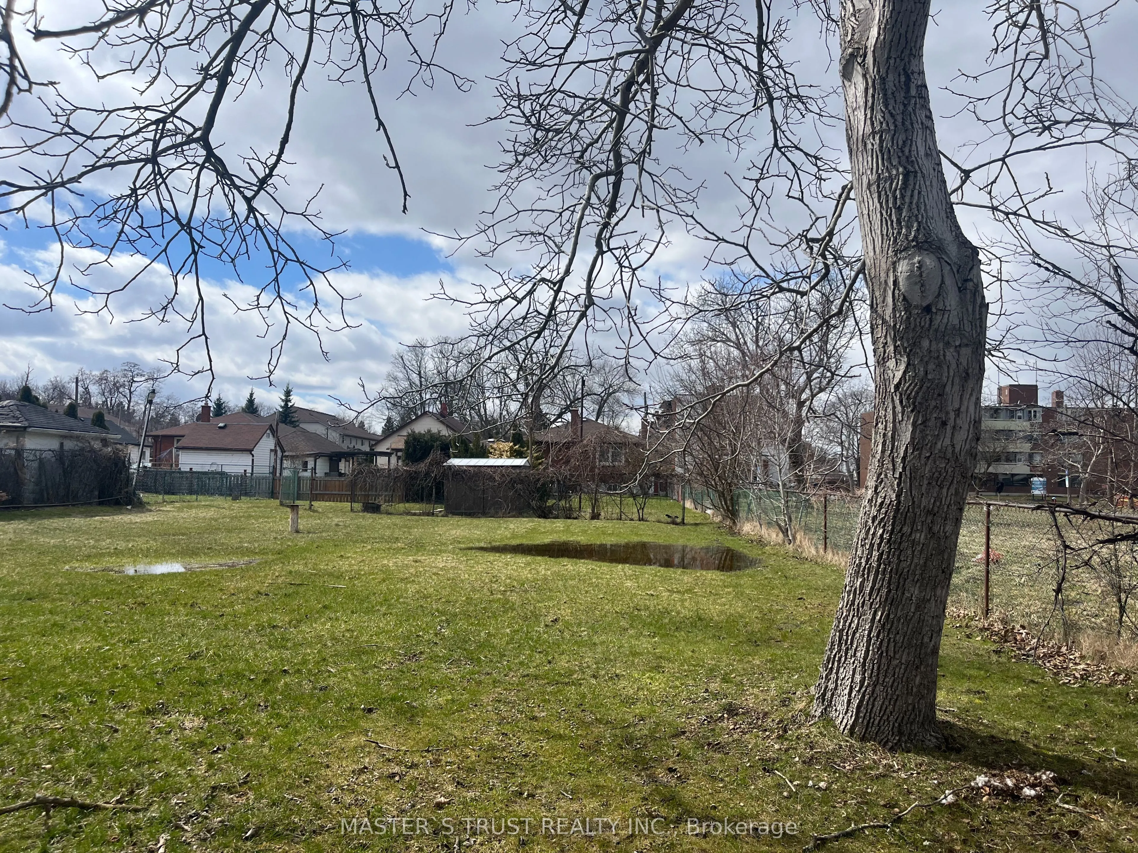 5568 Drummond Road