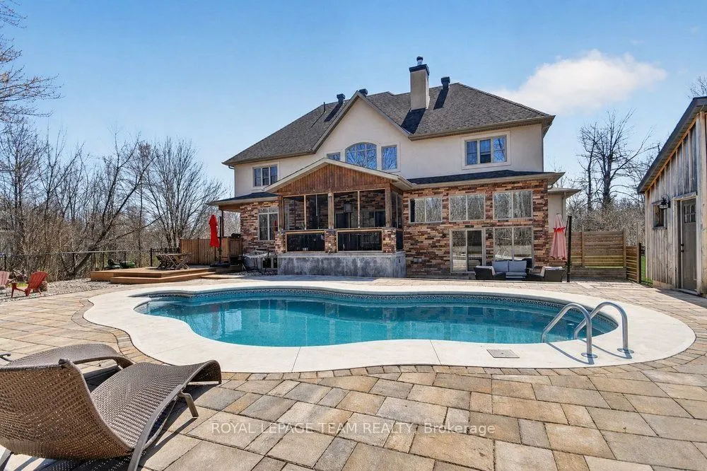 1671 Reindeer Way