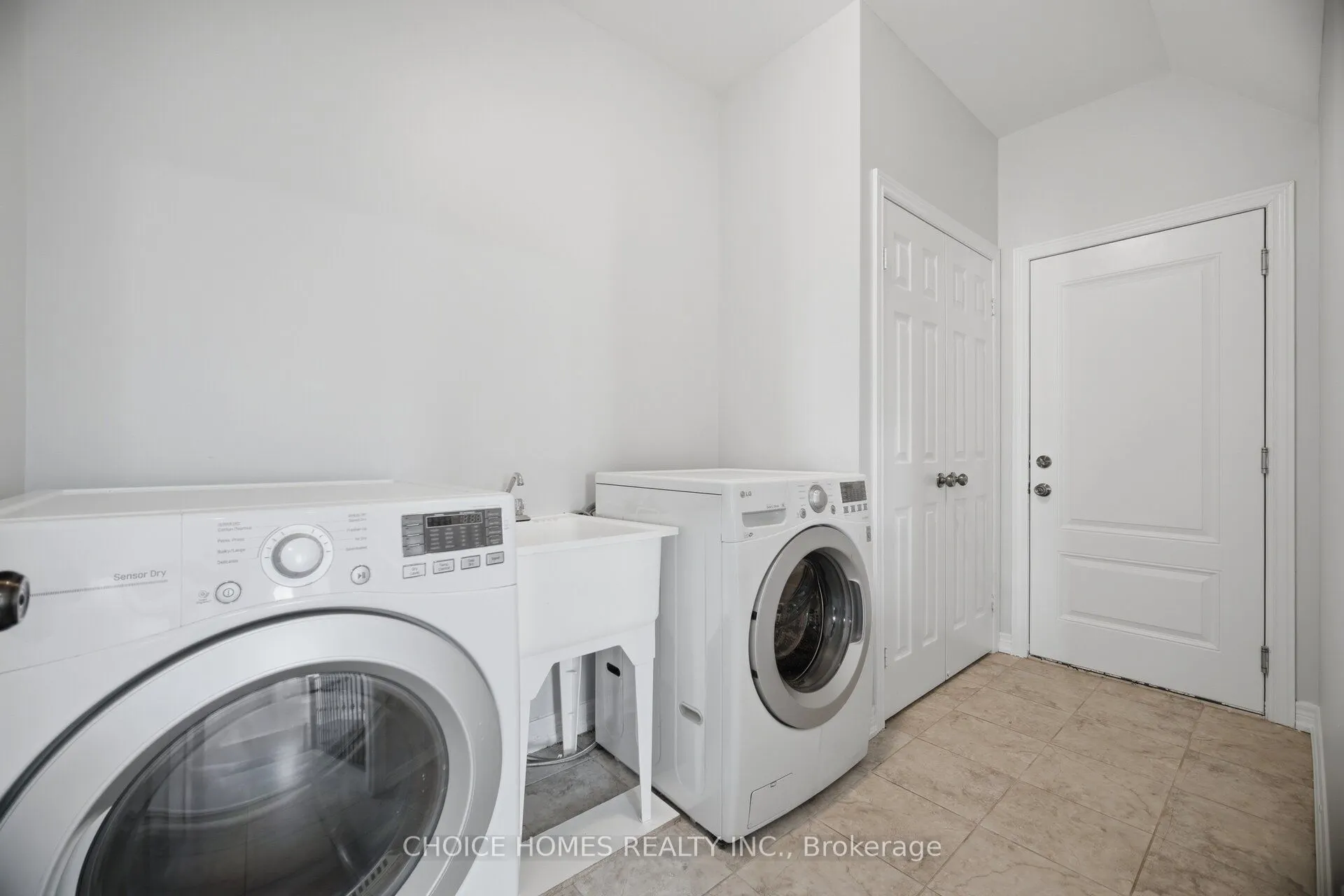 6634 Sam Iorfida Drive