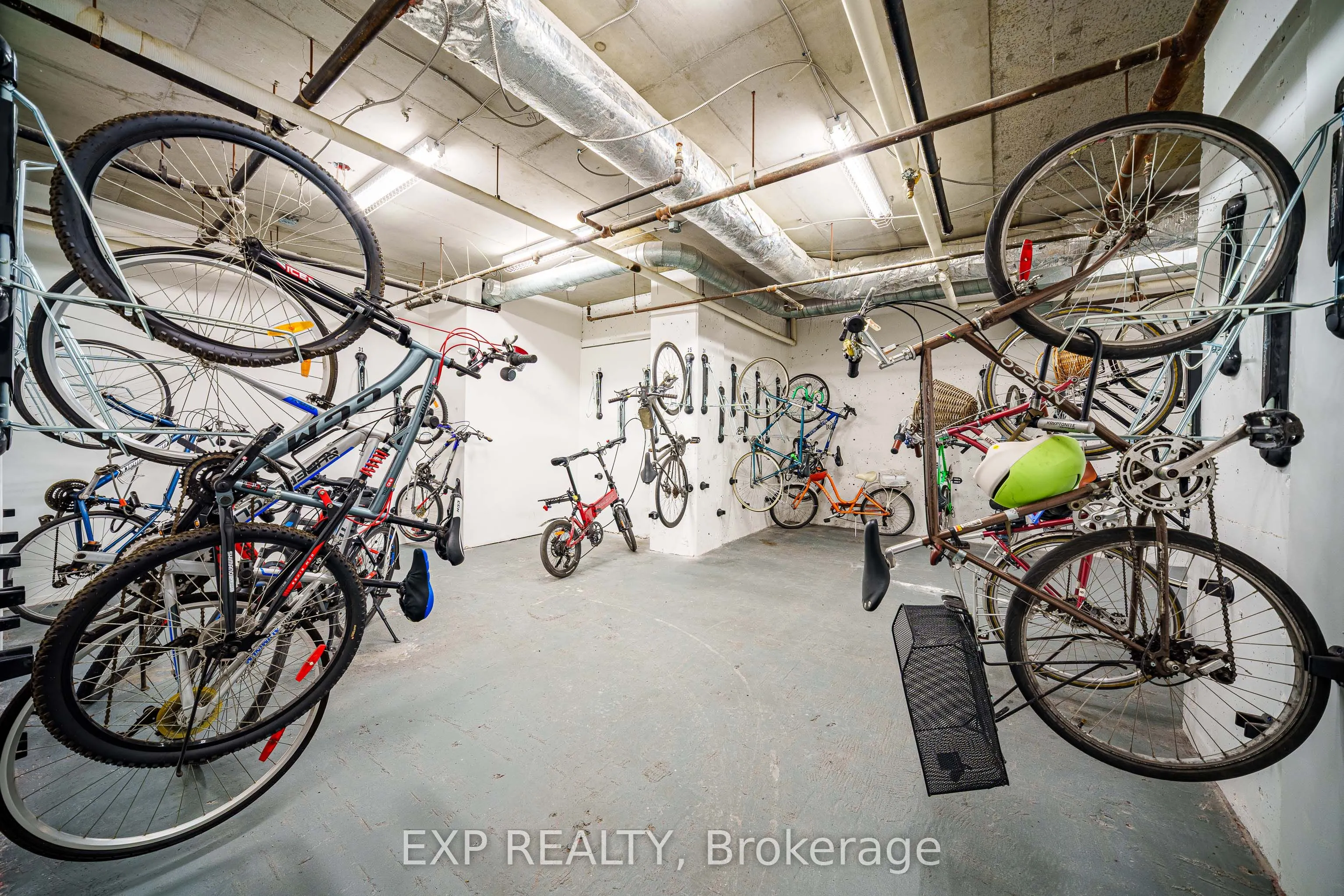 475 Laurier Avenue W #1002