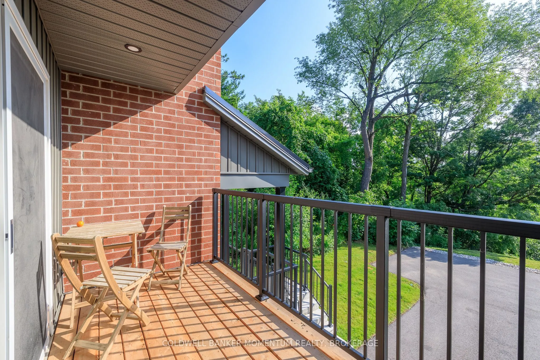 153 B MOFFATT Street #B
