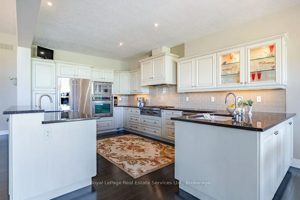365 Robinson Road