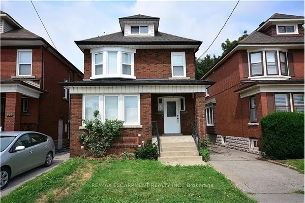 144 Ottawa Street S
