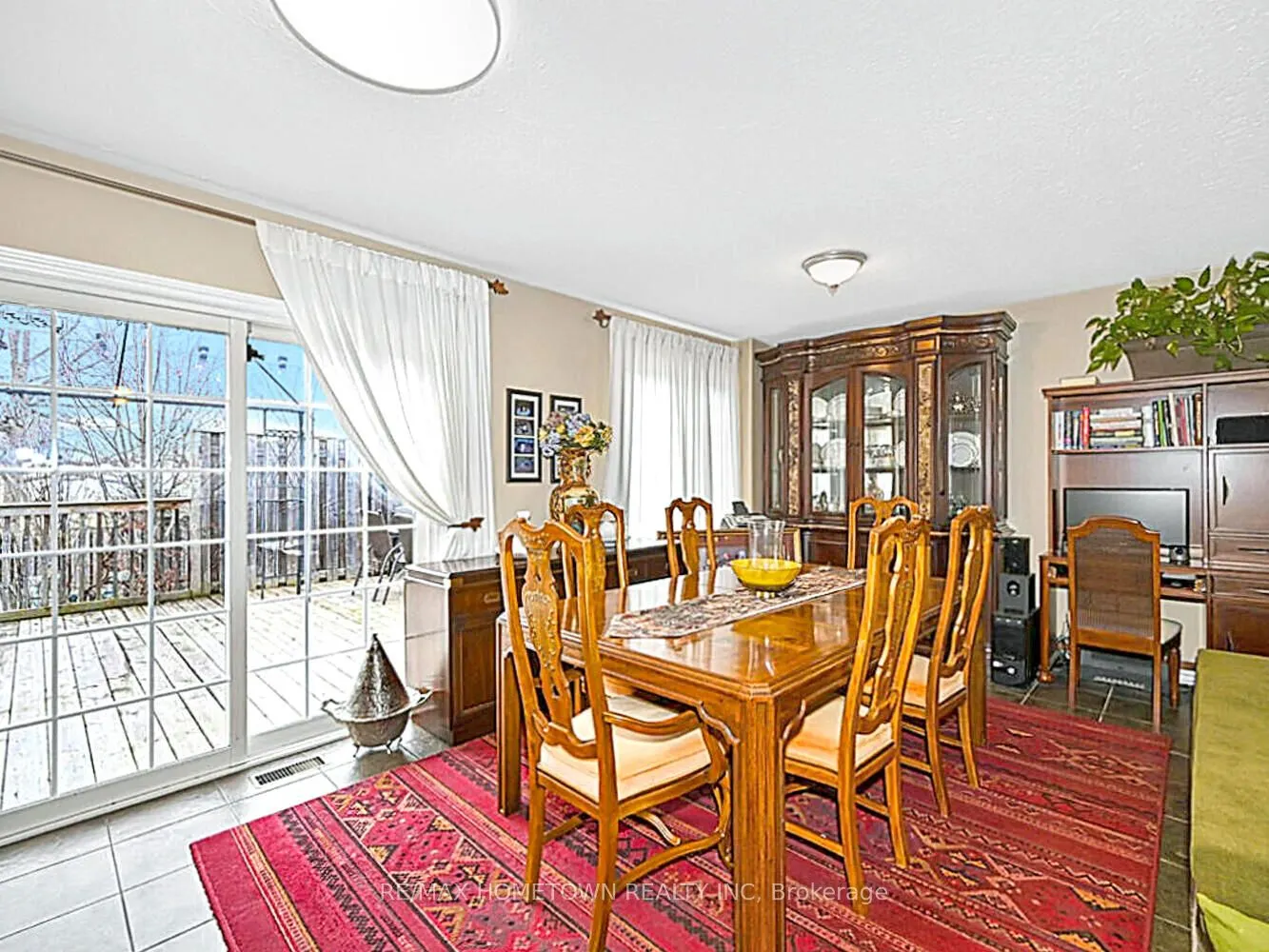 16 REGENCY Place