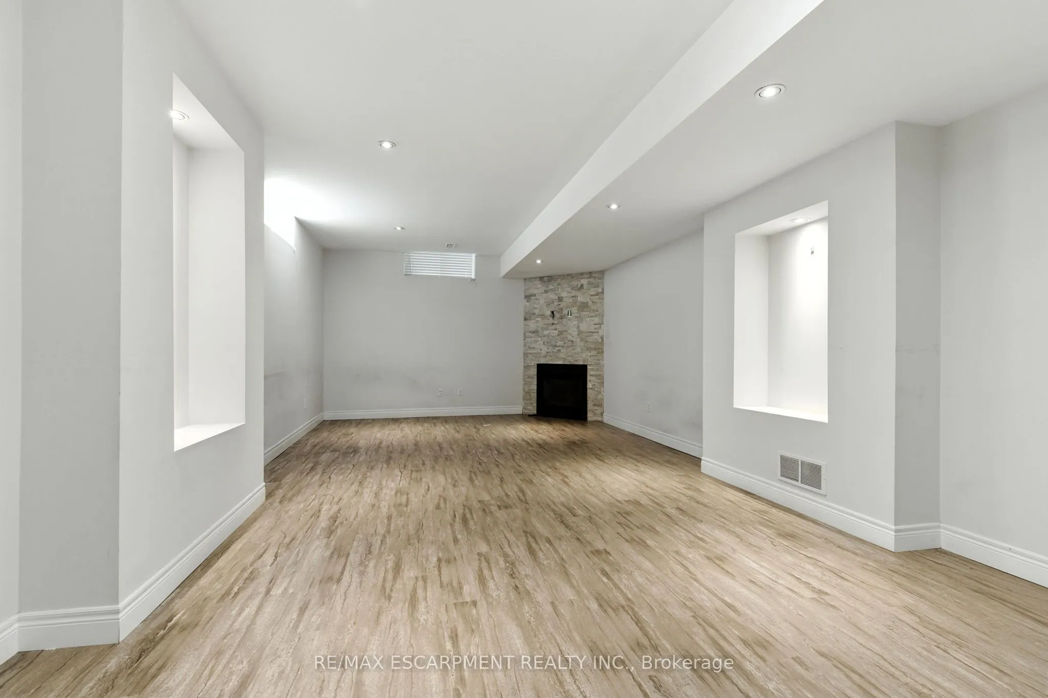 43 Riesling Court