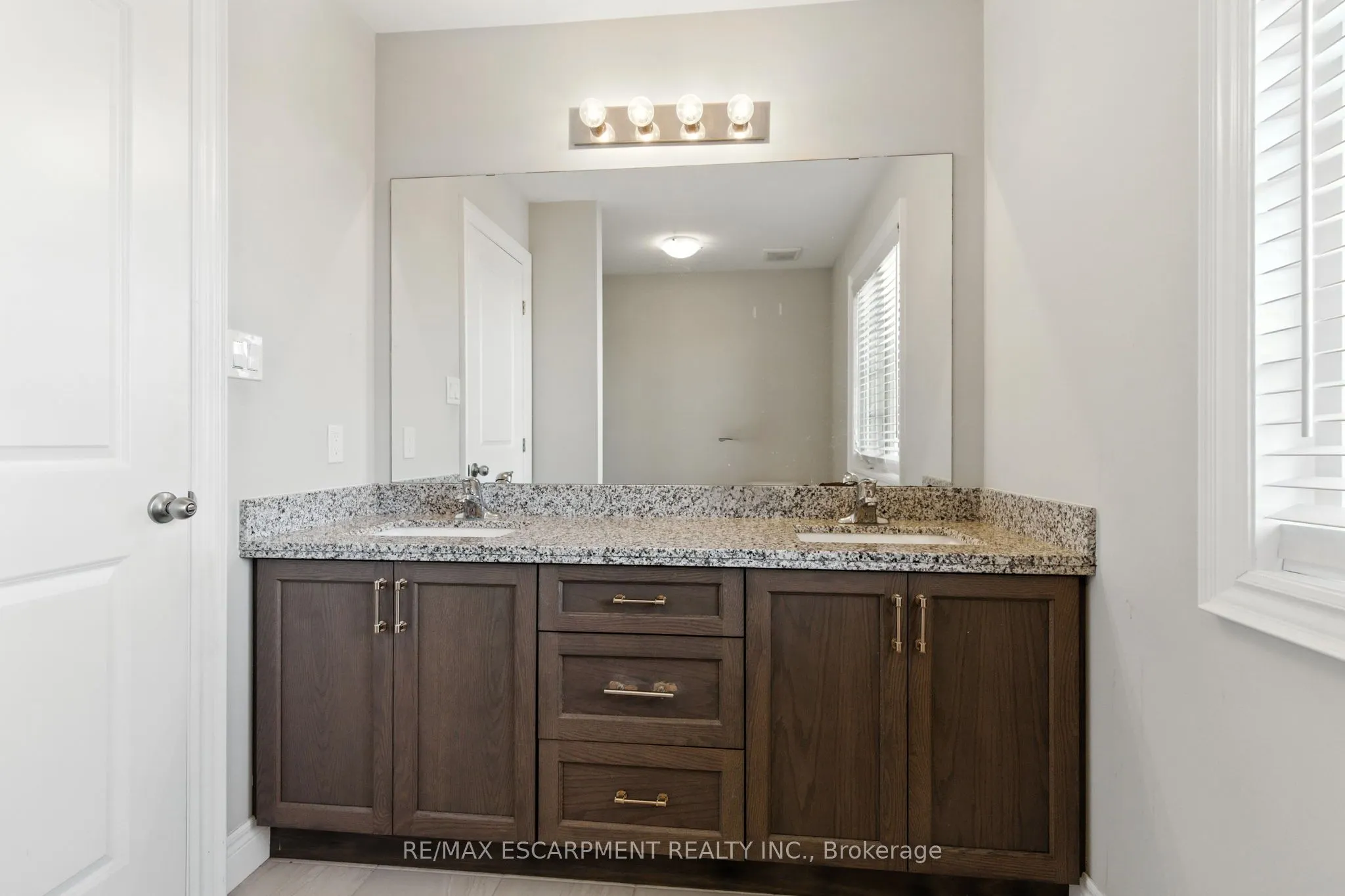 43 Riesling Court