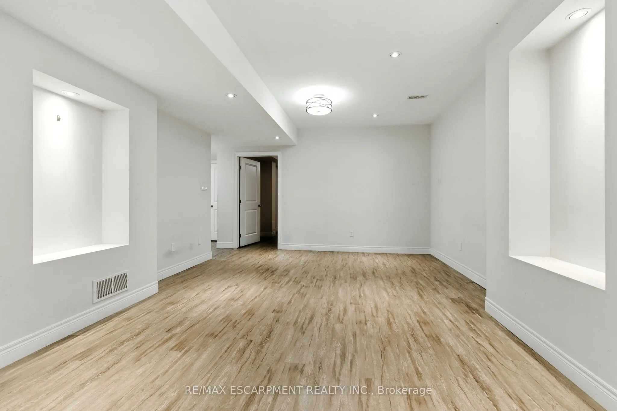 43 Riesling Court