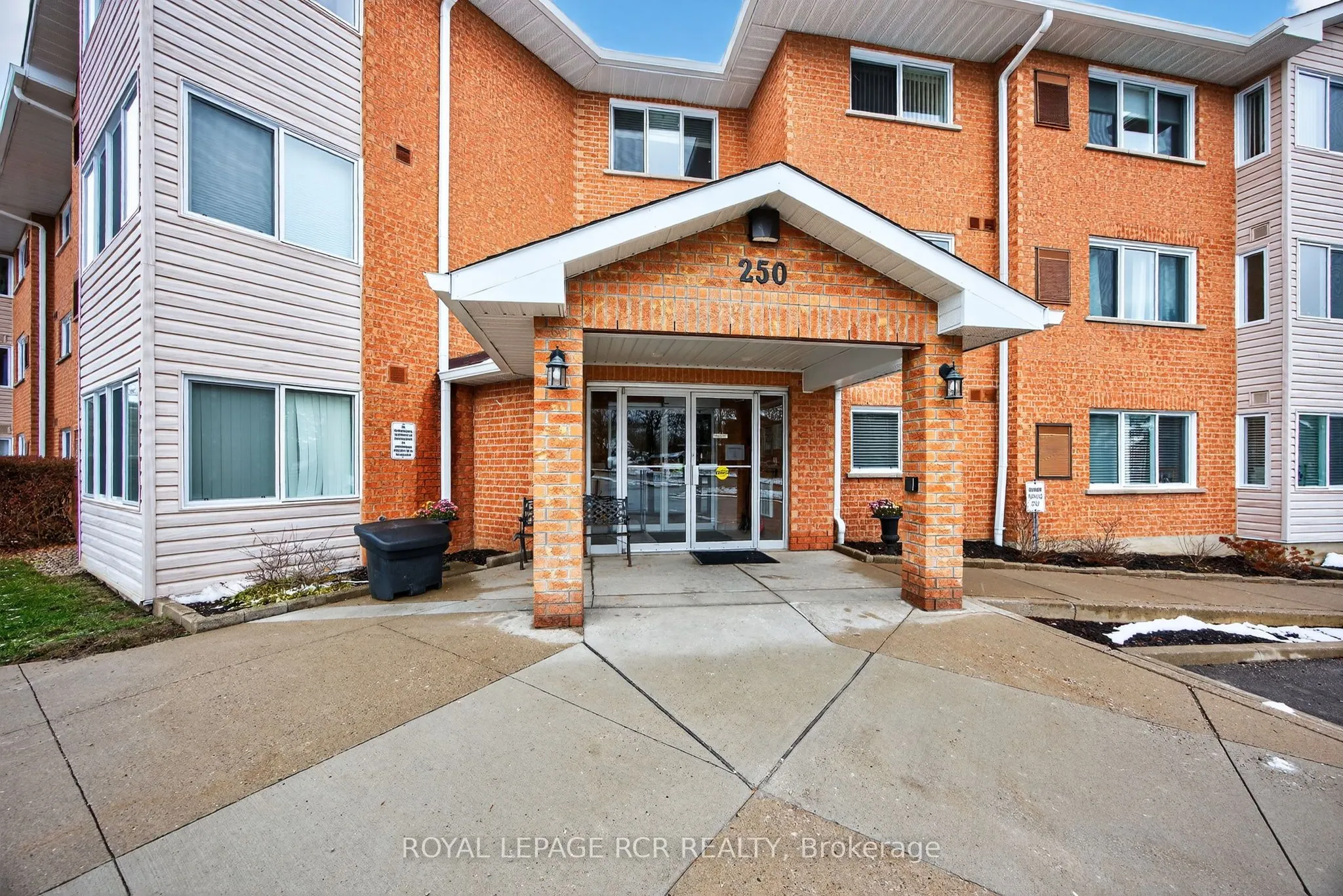250 Robert Street #310