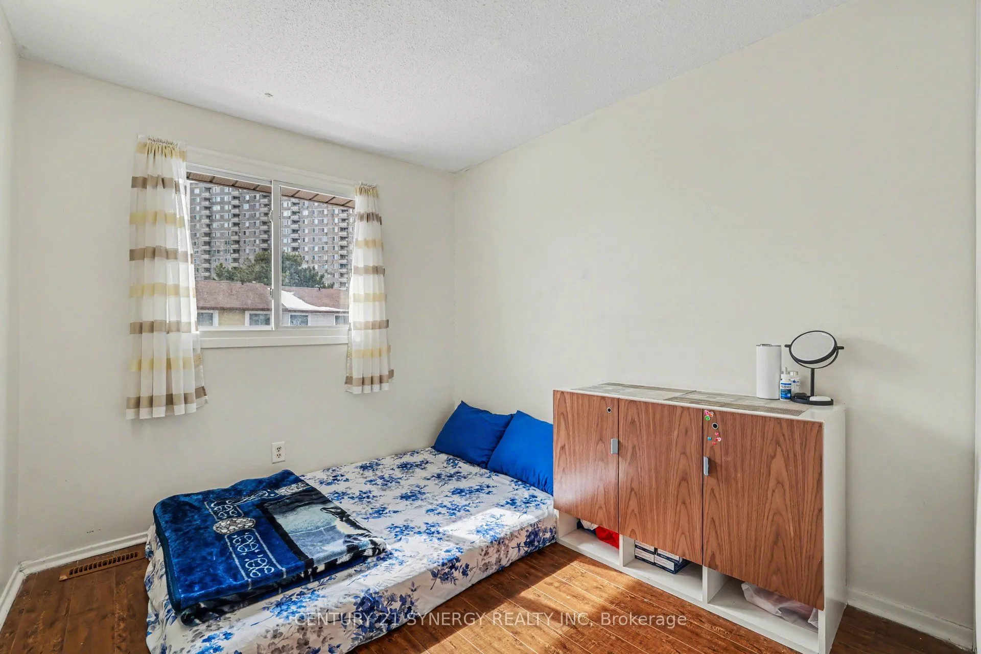 1239 Bowmount Street #73