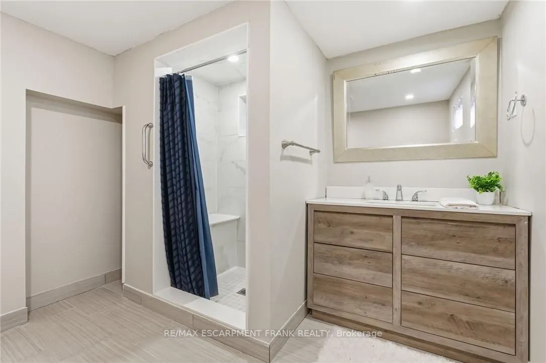 352 East 28th Street