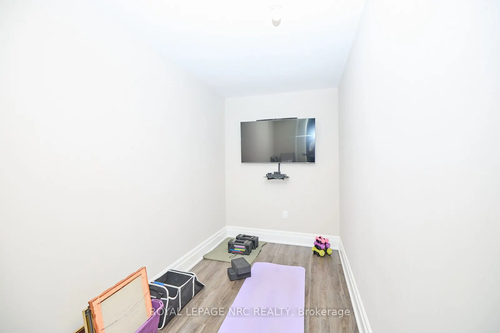 50 Aberdeen Lane S #26