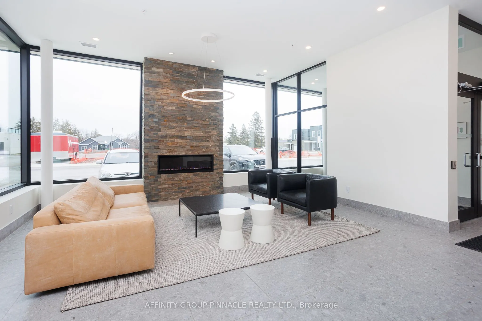 19 A West Street N #302