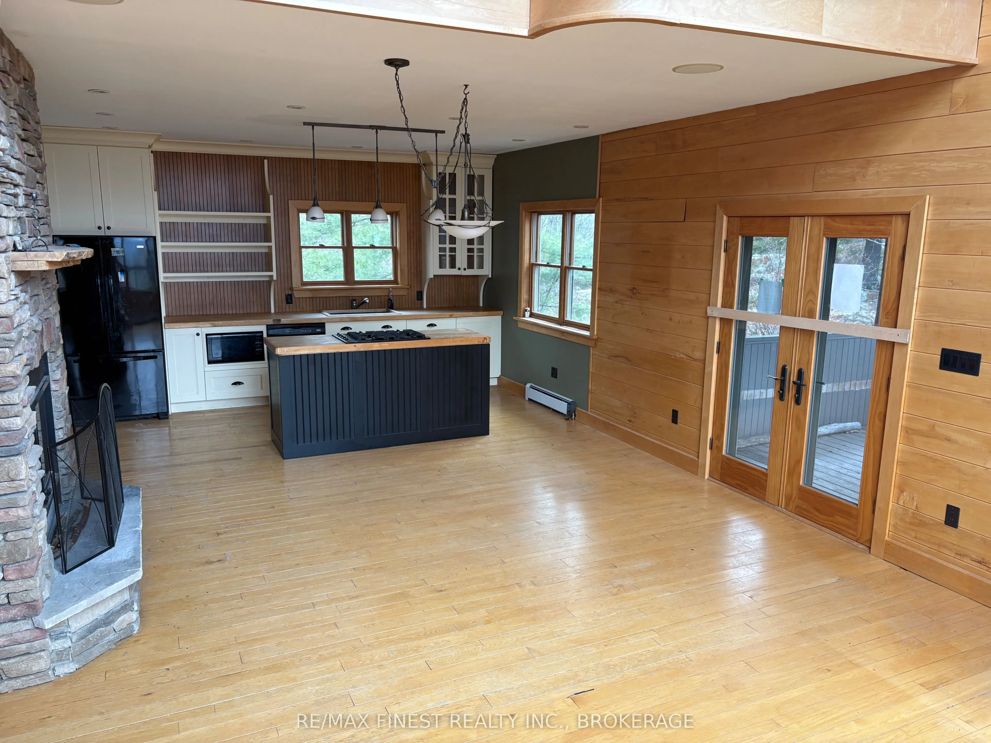 1035 Sweetfern Lane