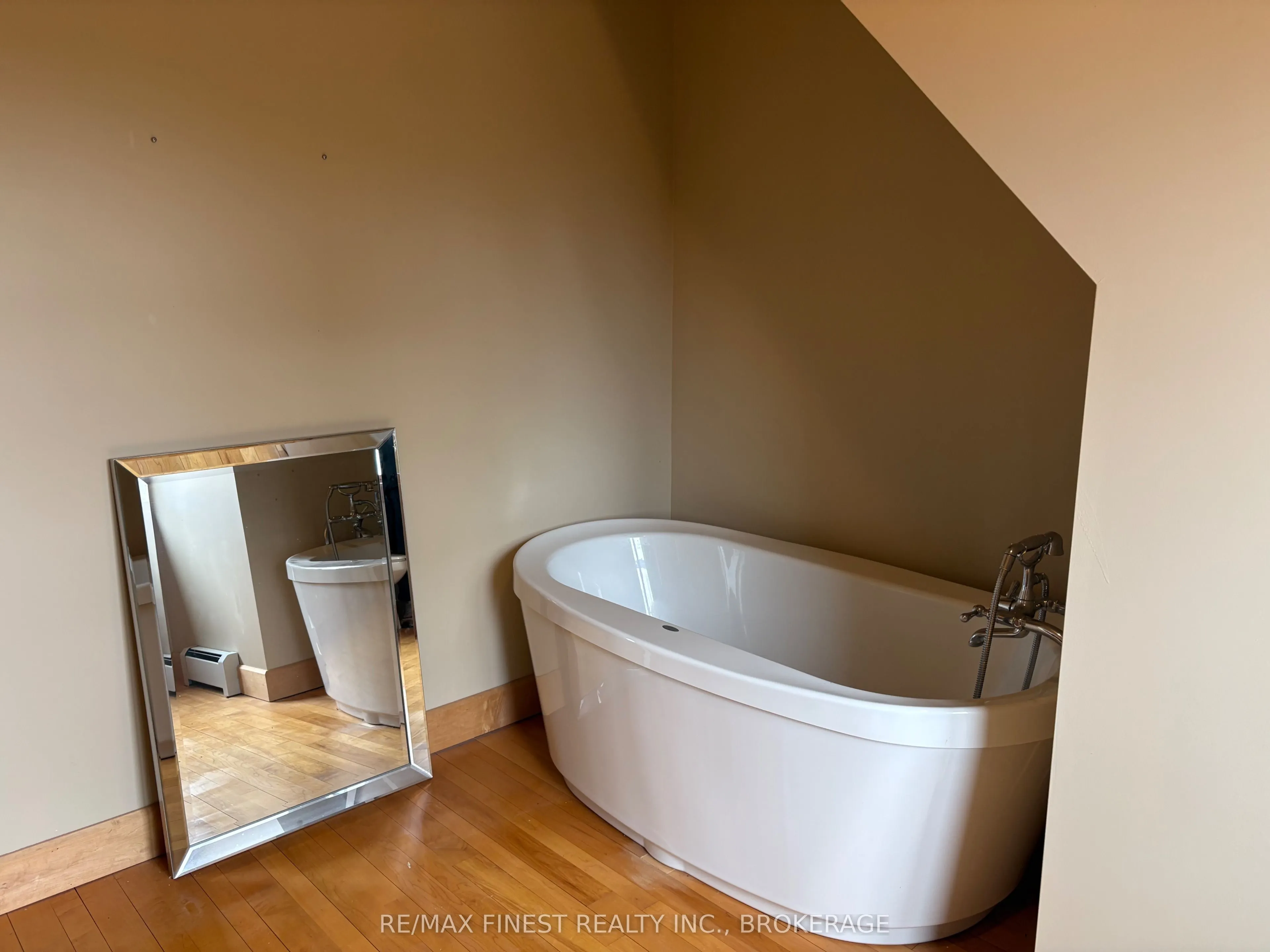 1035 Sweetfern Lane