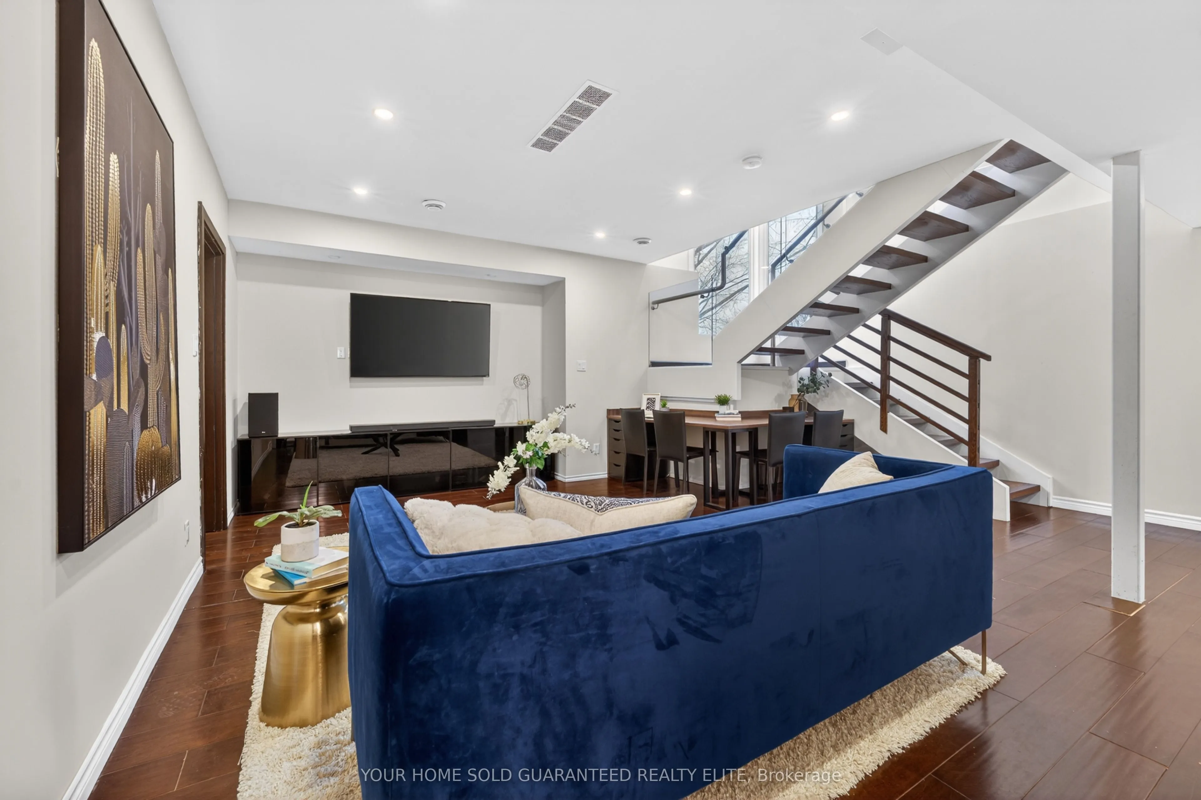 237B Main Street W