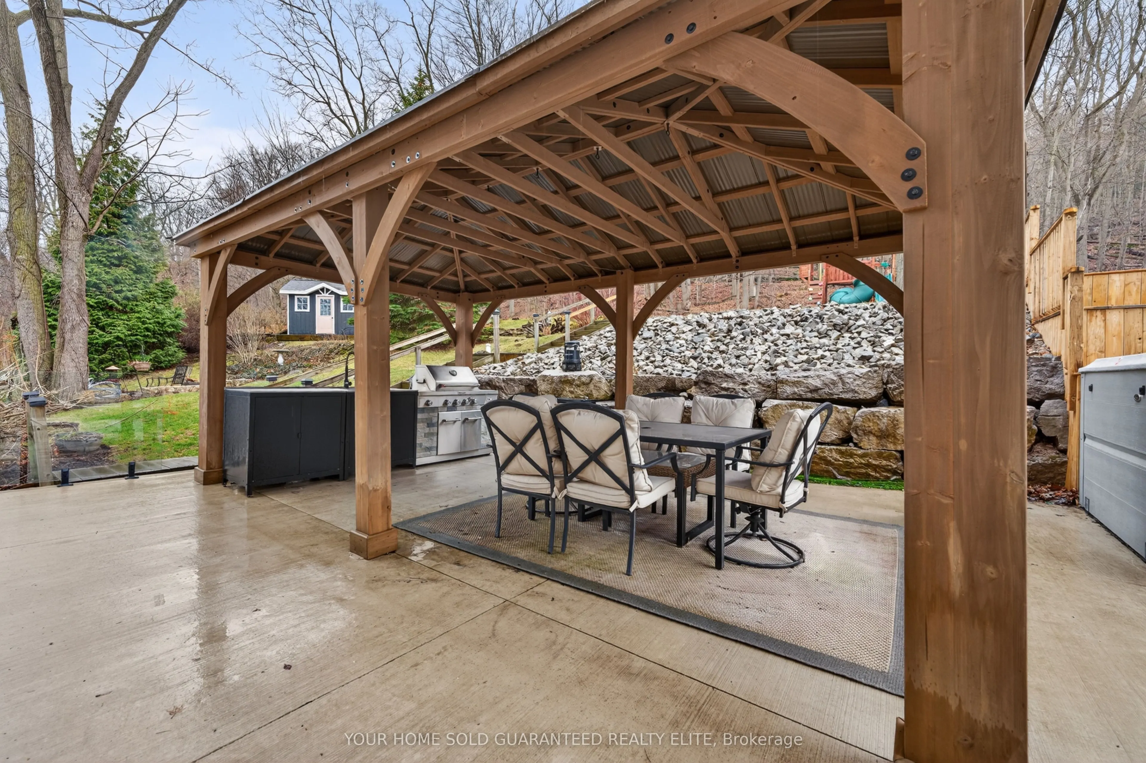 237B Main Street W