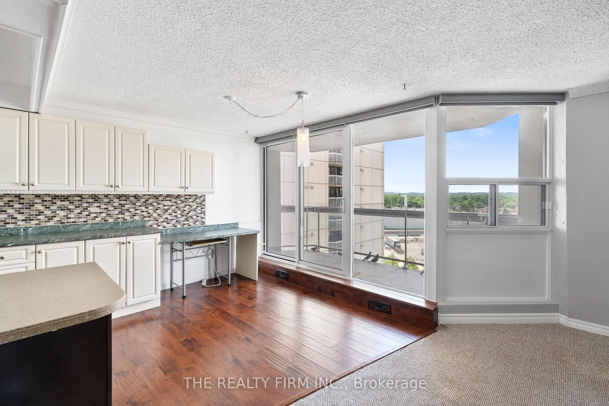 363 Colborne Street #905