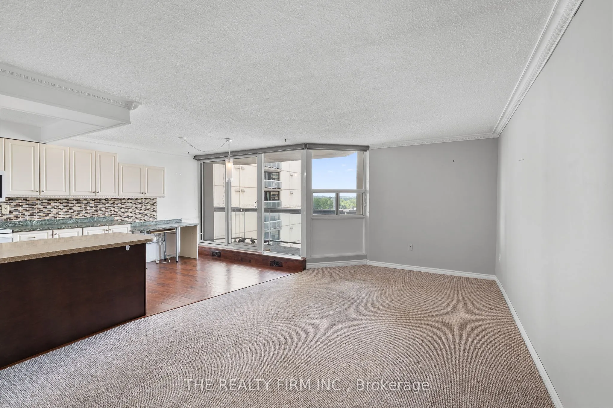 363 Colborne Street #905