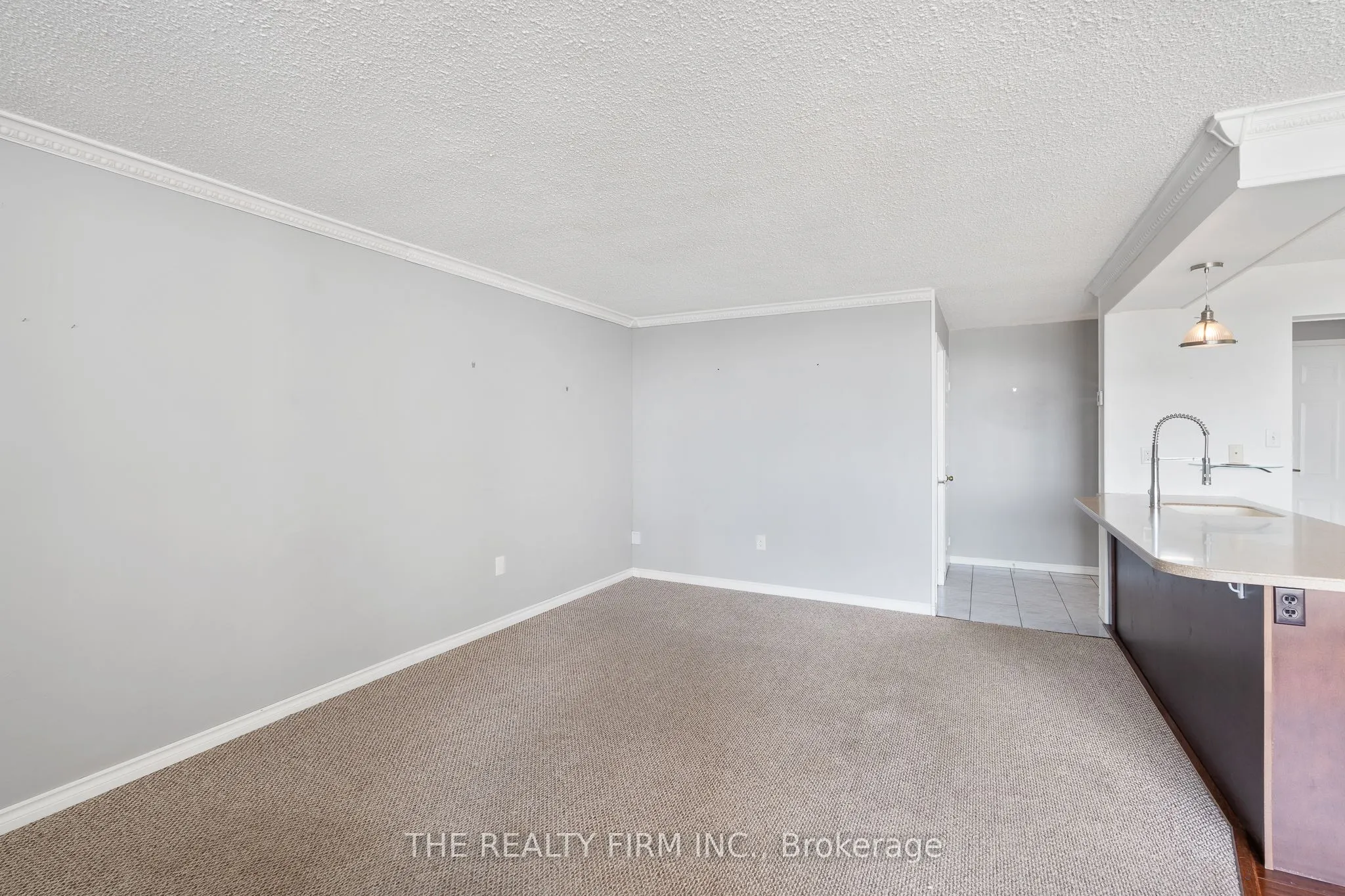 363 Colborne Street #905