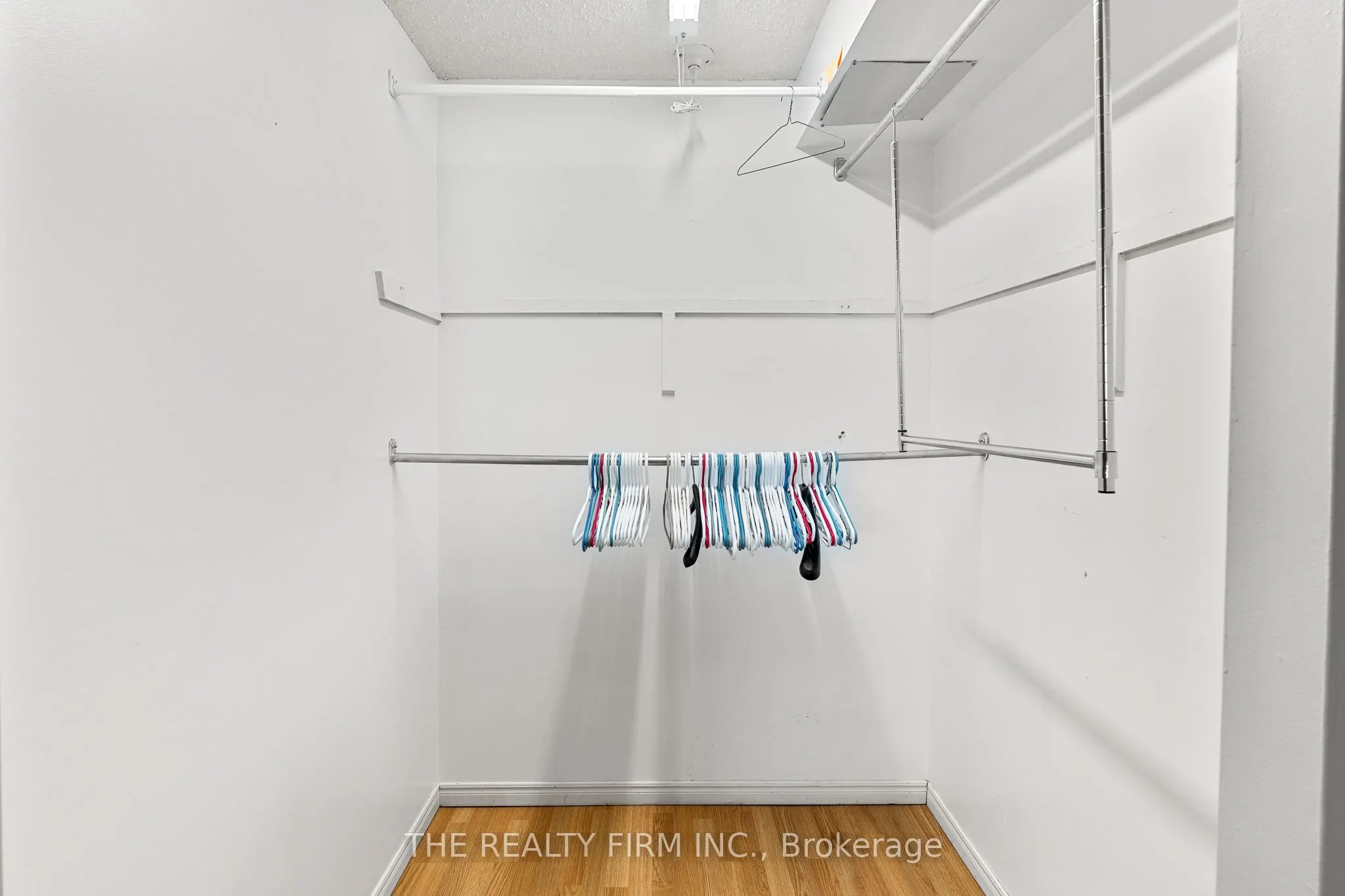 363 Colborne Street #905