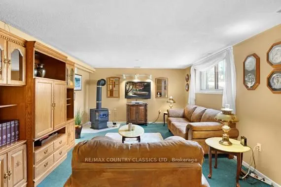 152 Bridge Street W