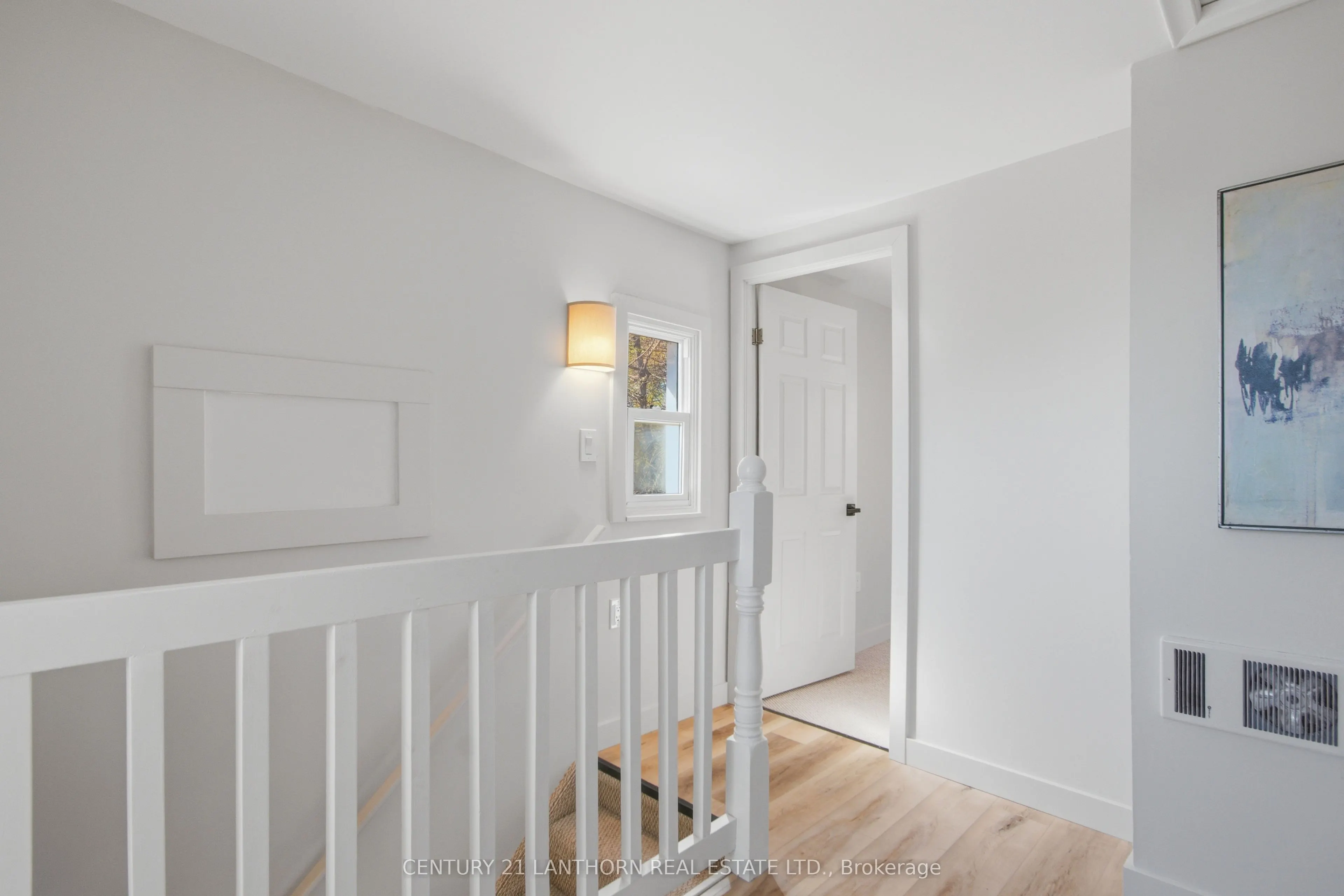 48 Wallbridge Crescent