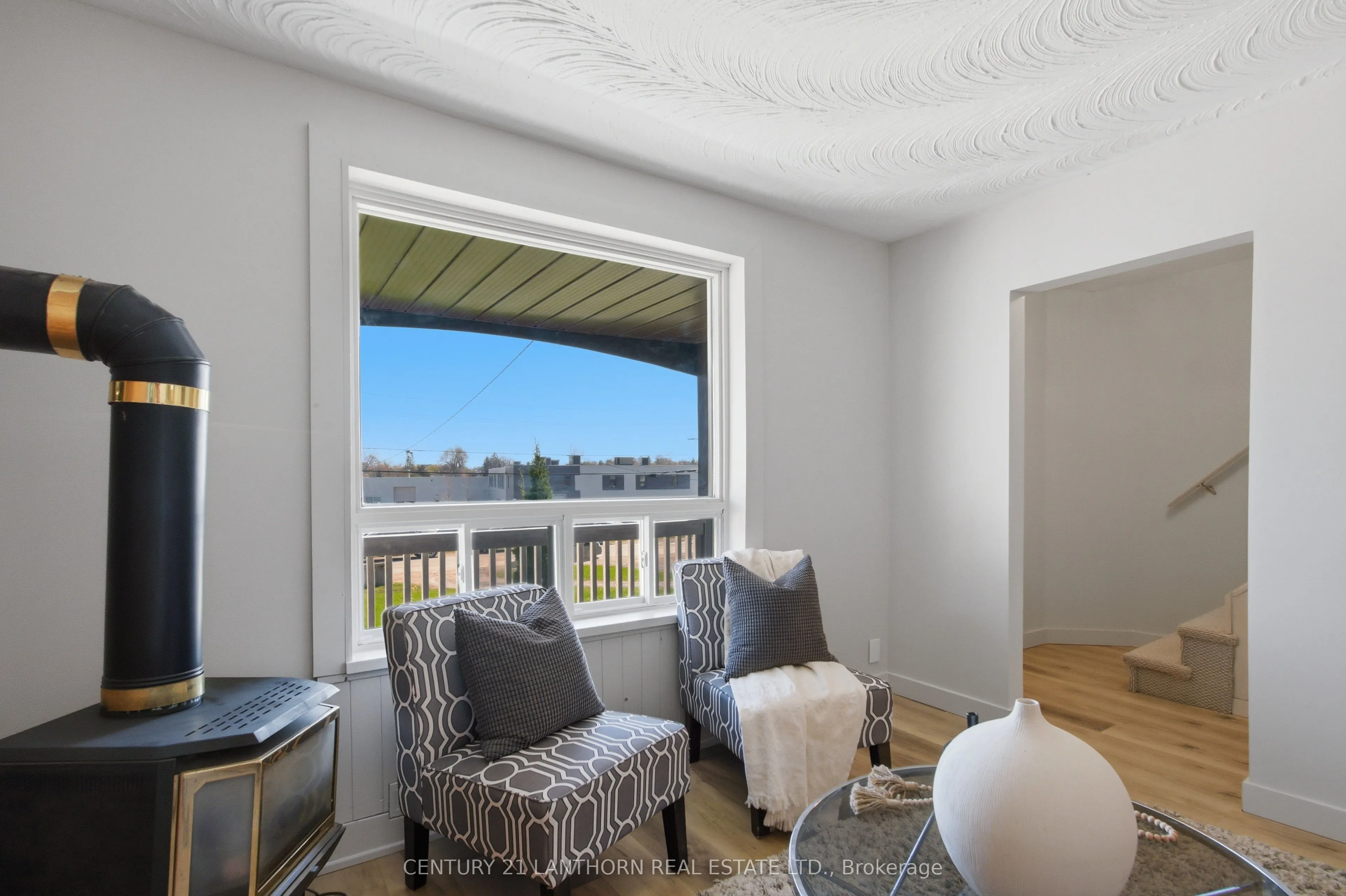 48 Wallbridge Crescent