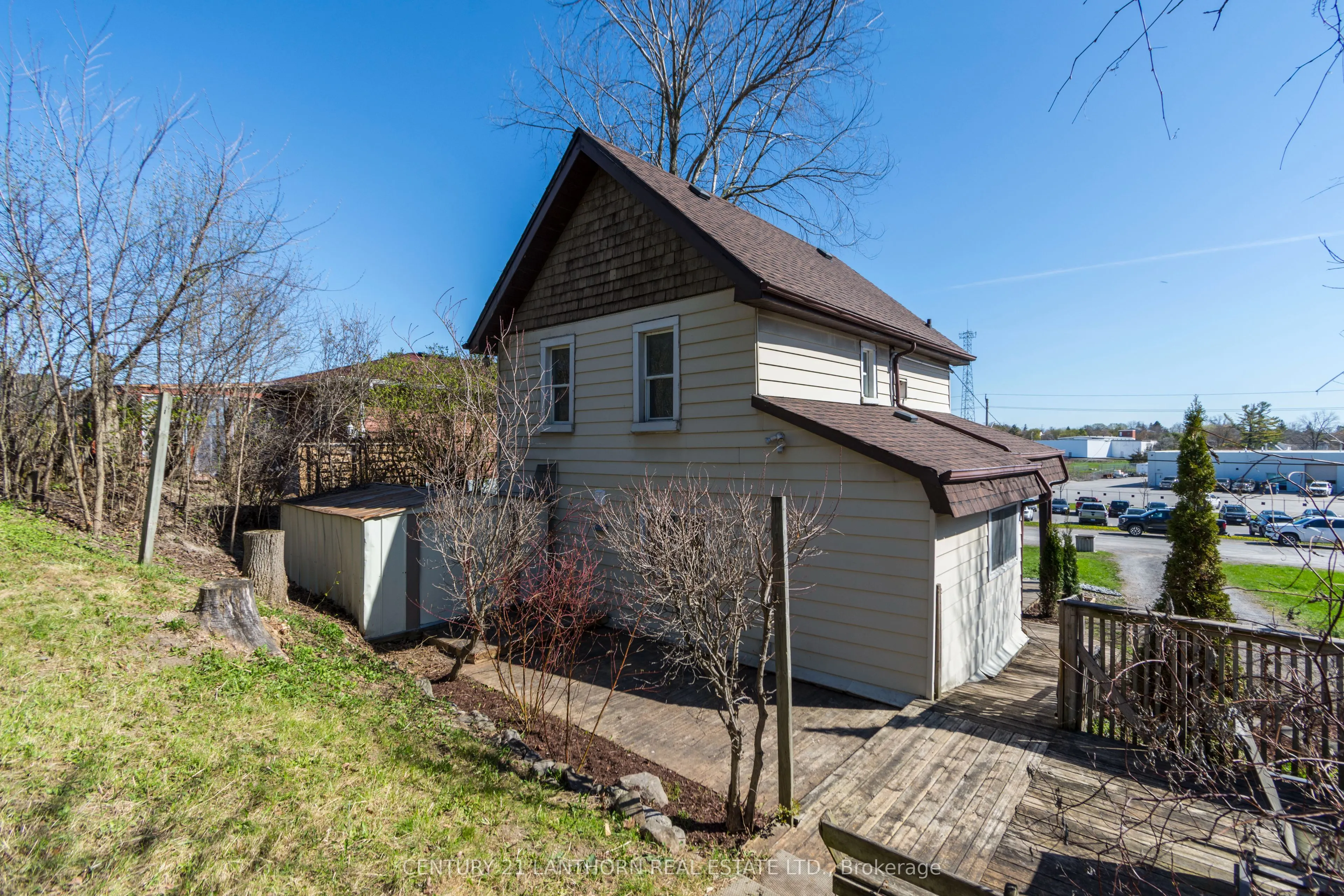 48 Wallbridge Crescent