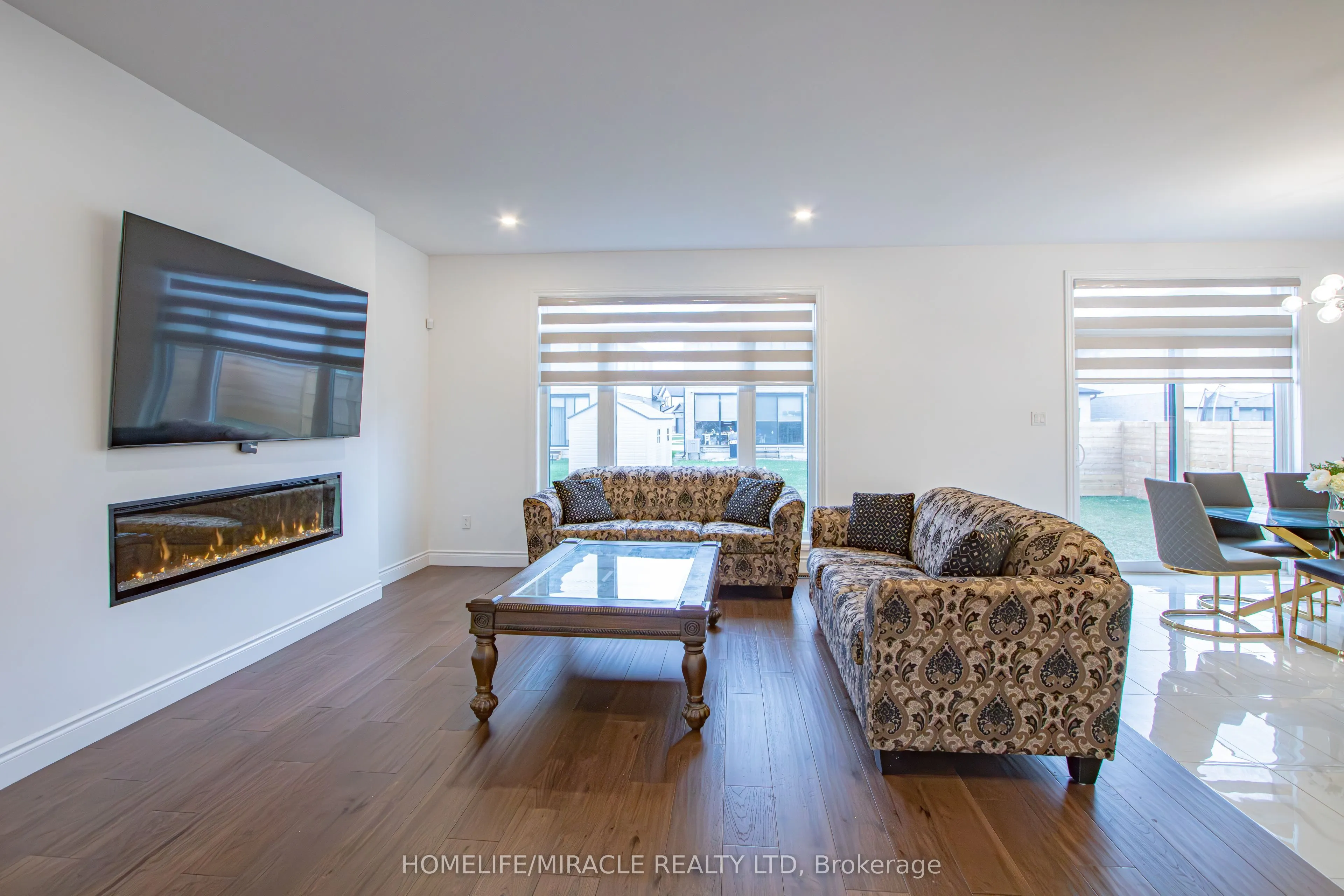1464 Medway Park Drive