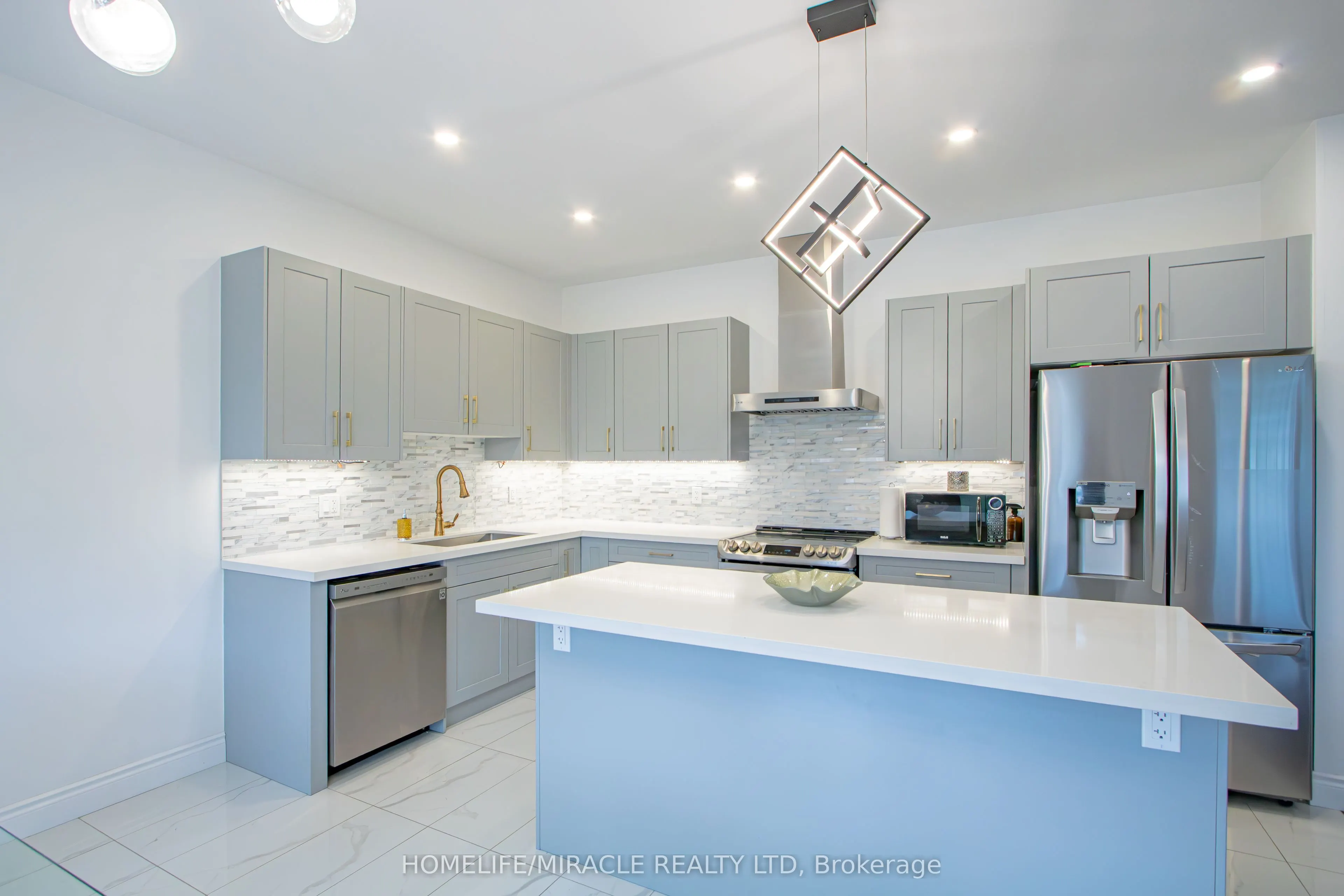 1464 Medway Park Drive