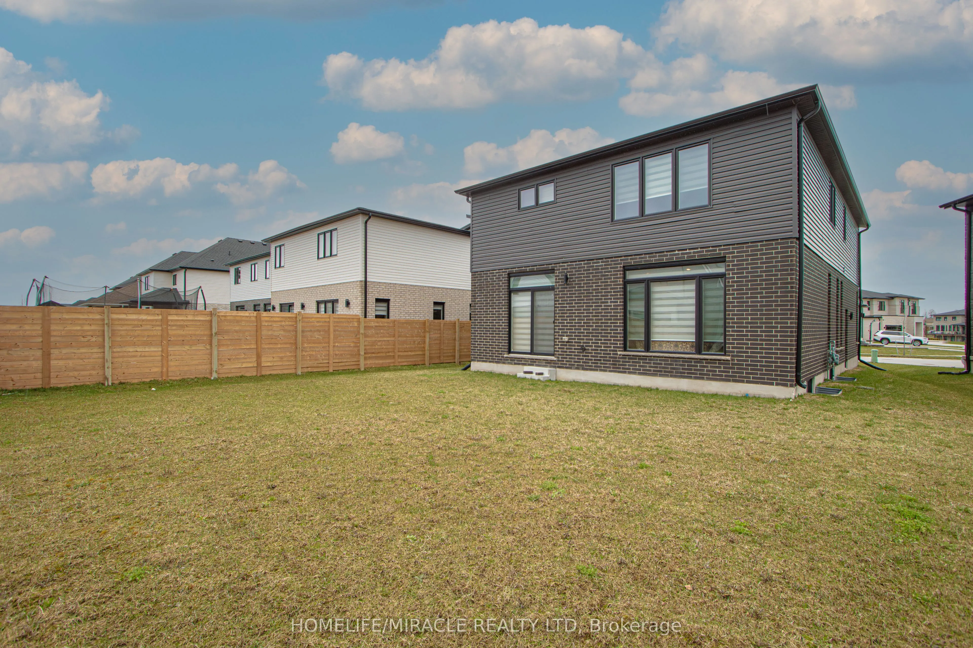 1464 Medway Park Drive