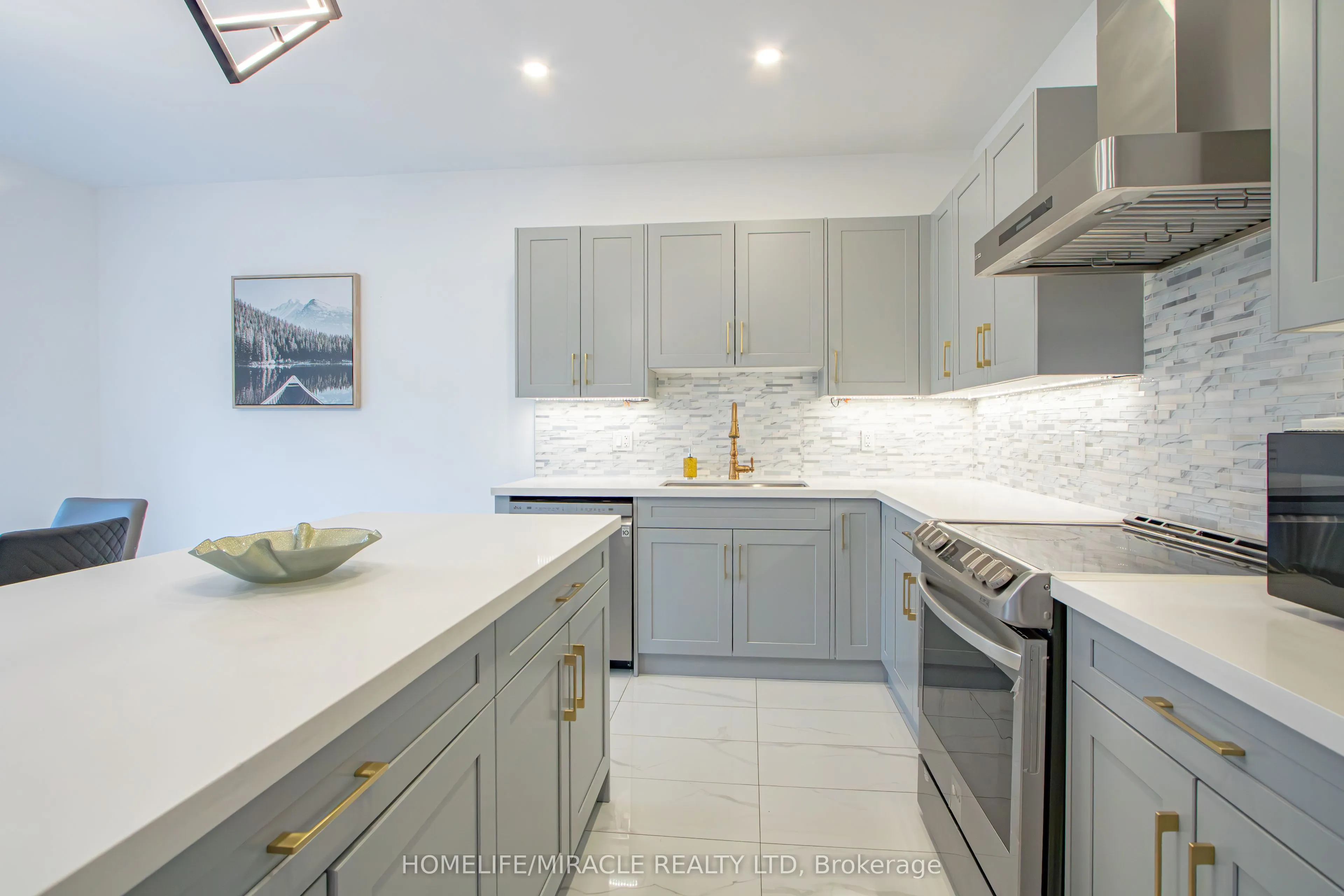 1464 Medway Park Drive